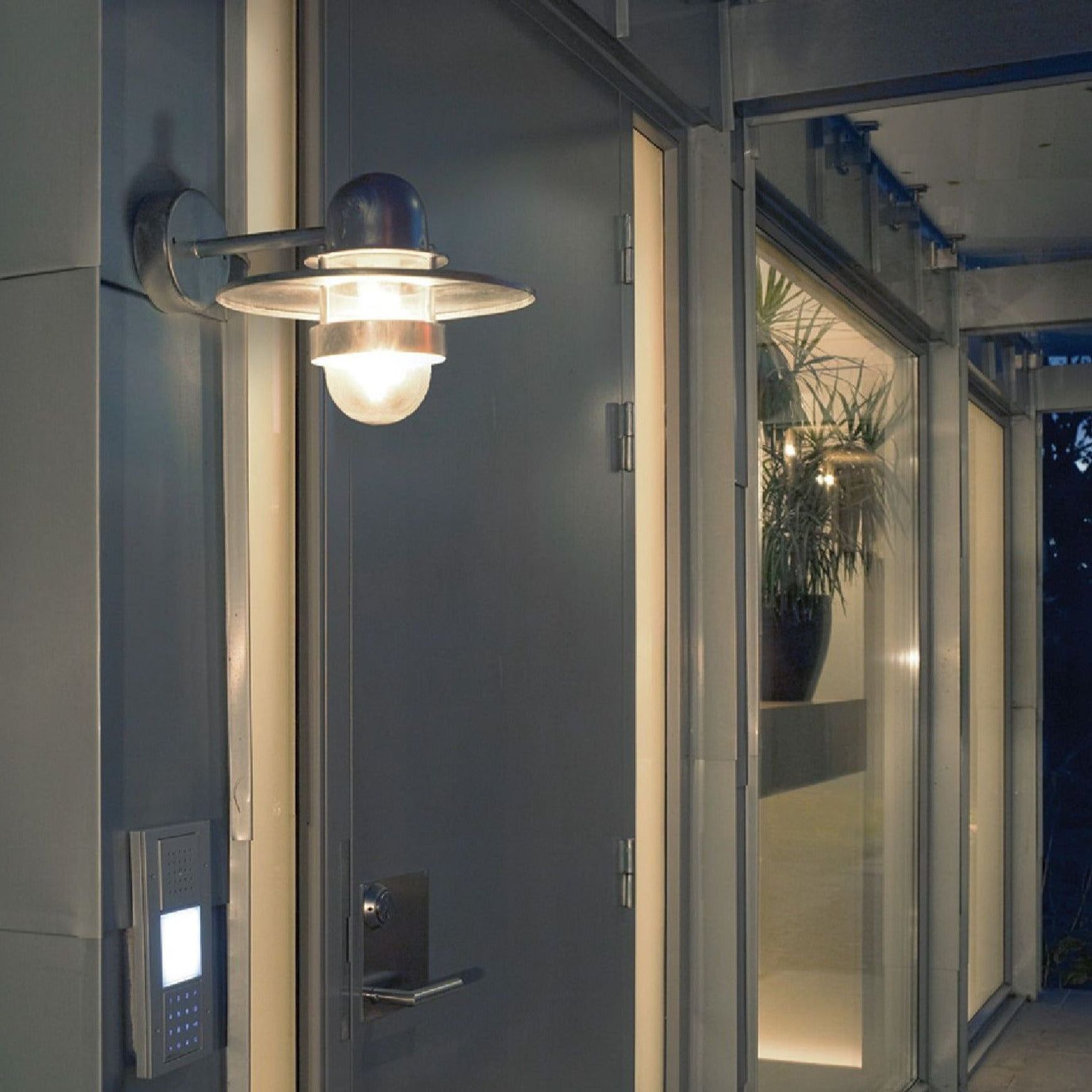 Bergen Wall Light