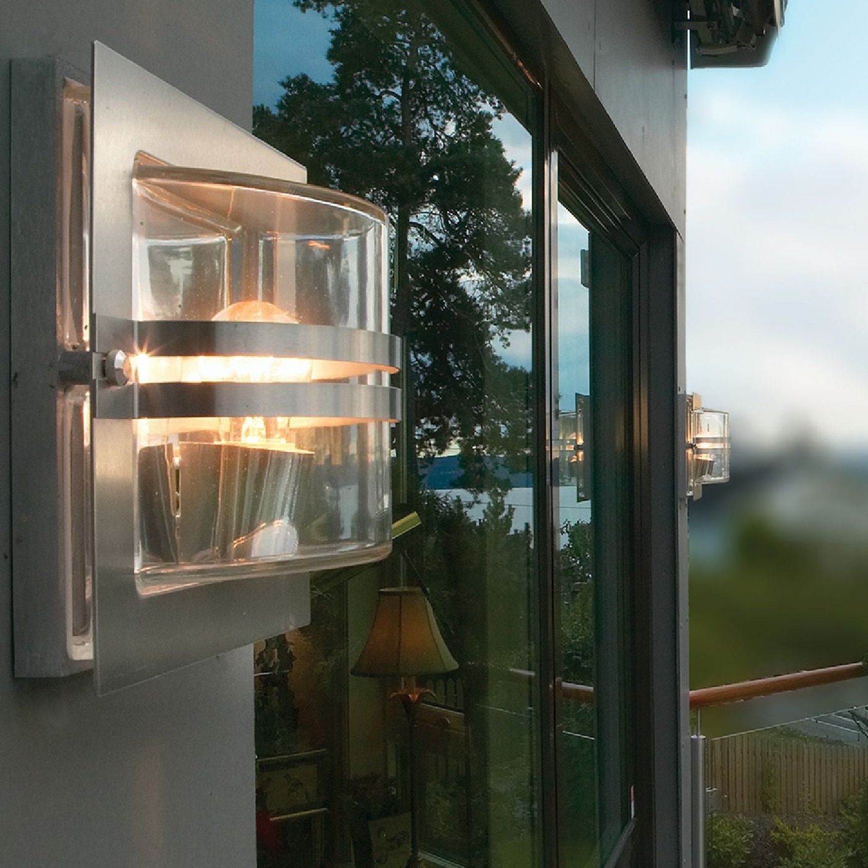 Bern Wall Light