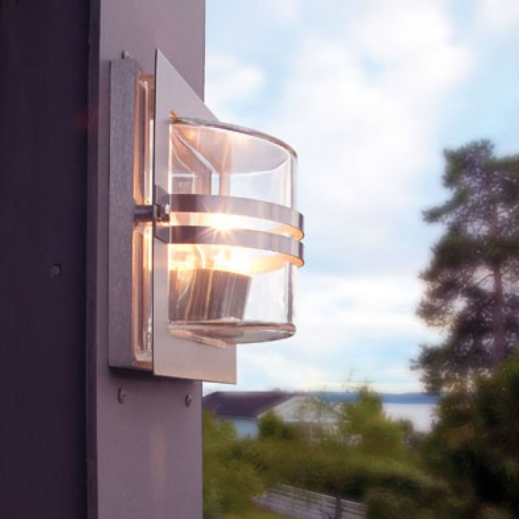 Bern Wall Light