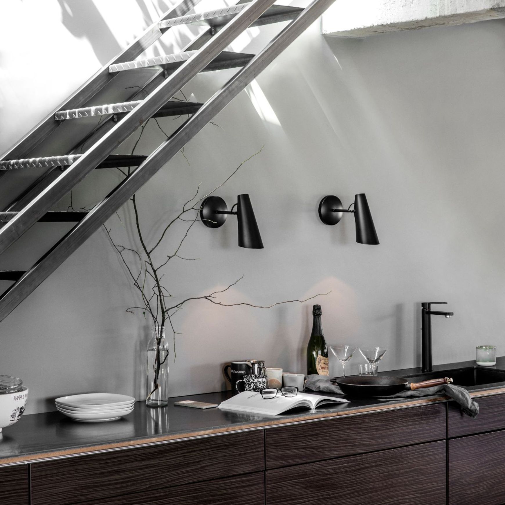 Birdy Wall Light