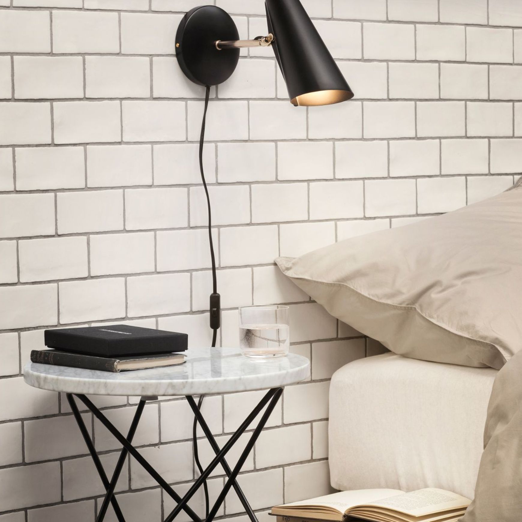 Birdy Wall Light
