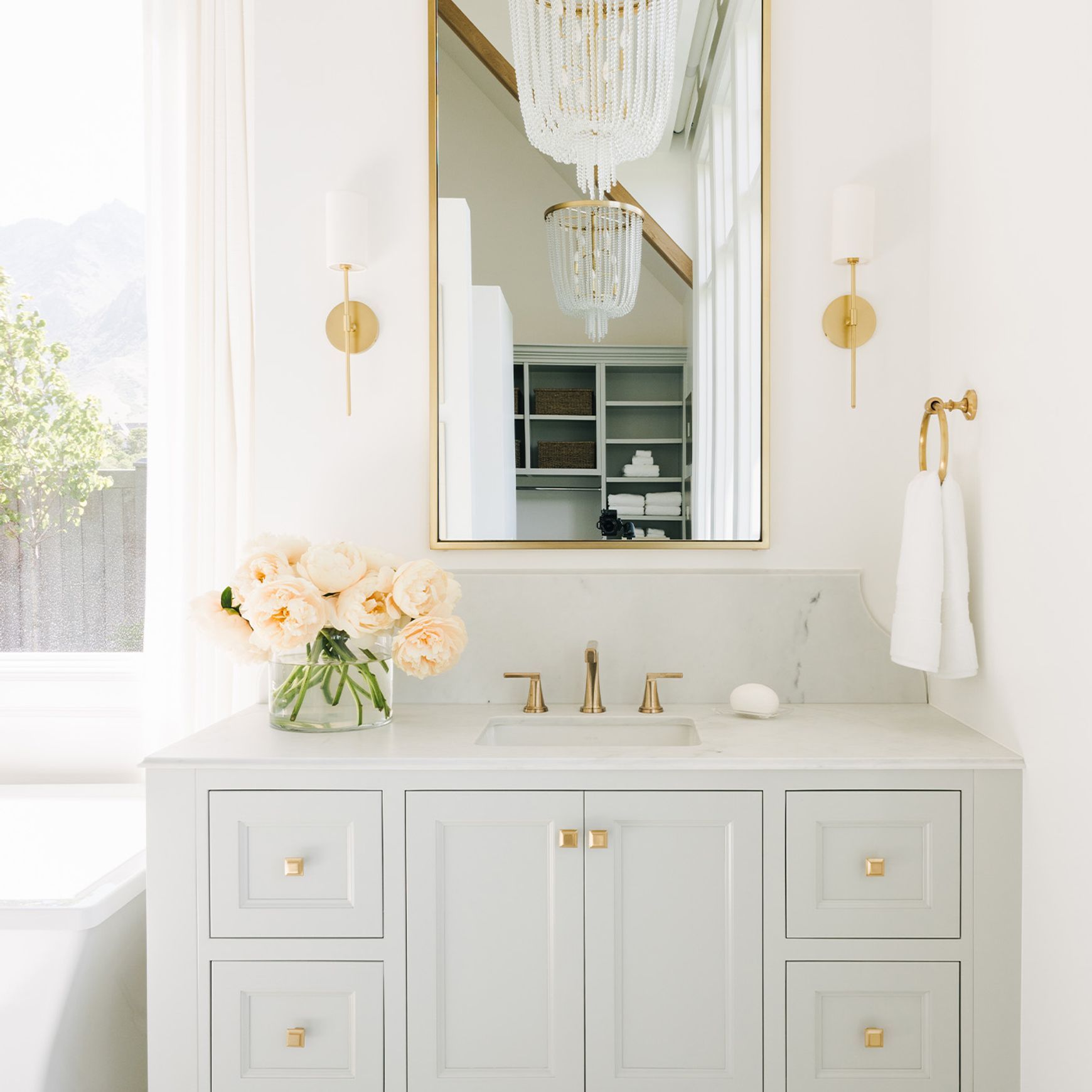 Olivia Wall Light