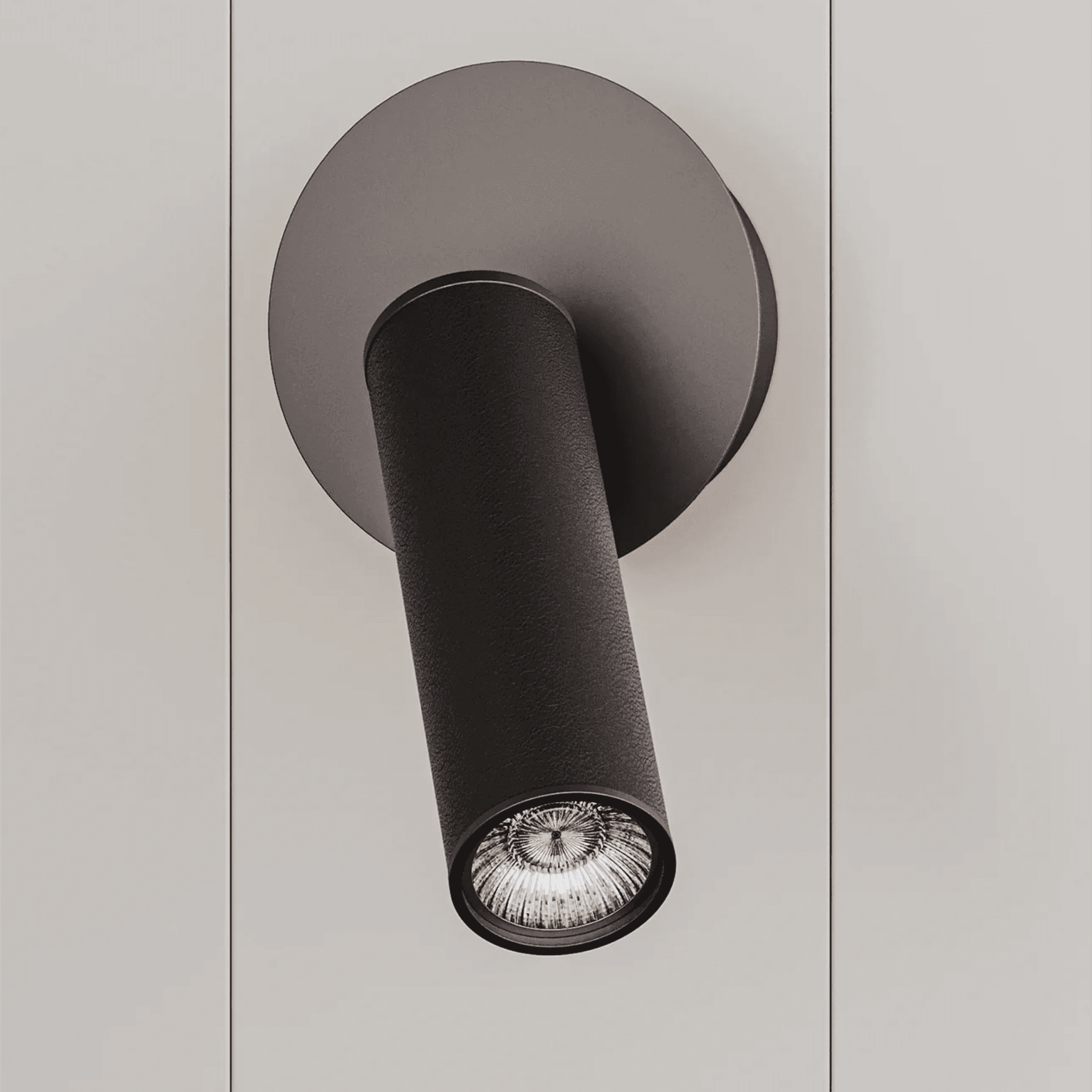 Tura Wall Light