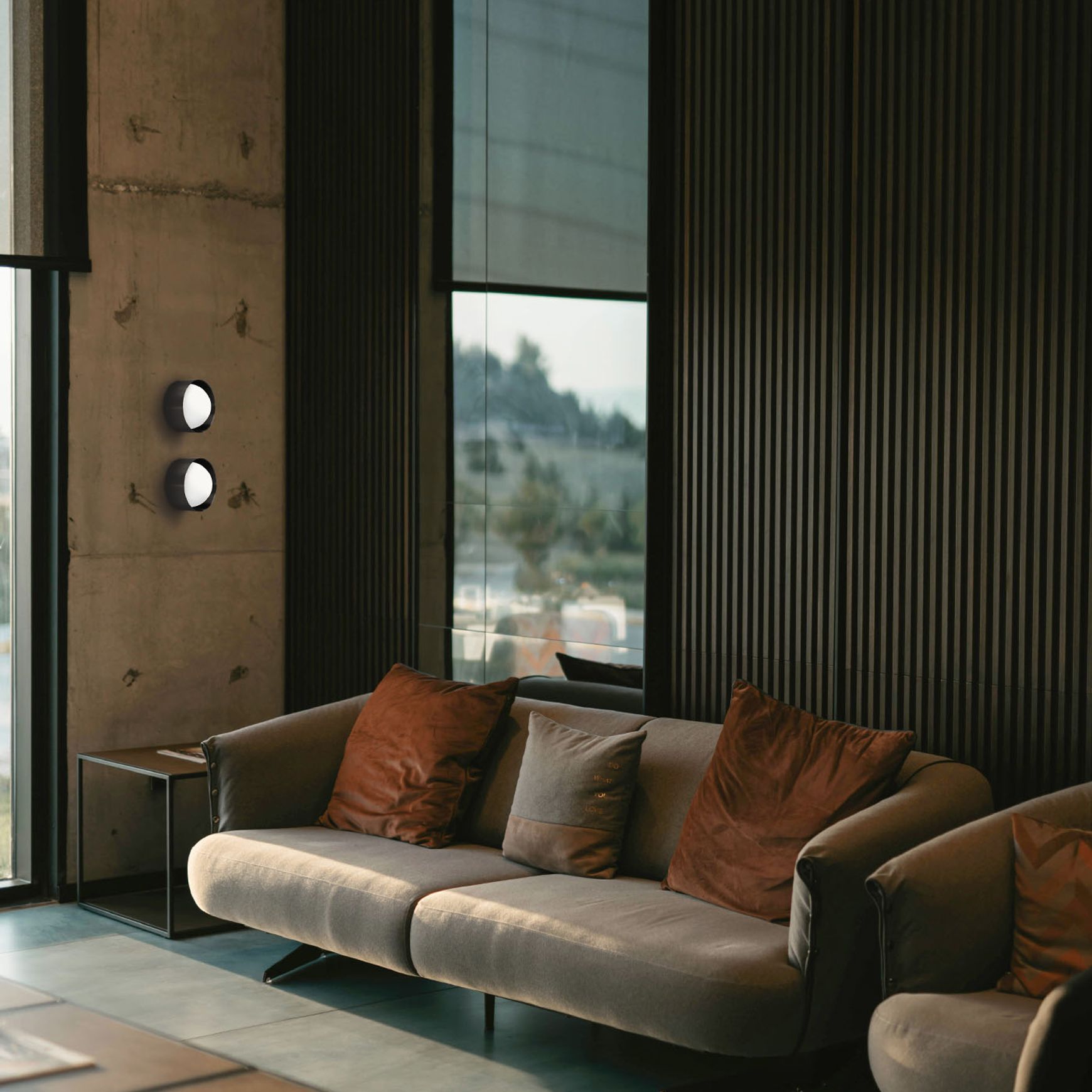 Dome Sur Wall Light