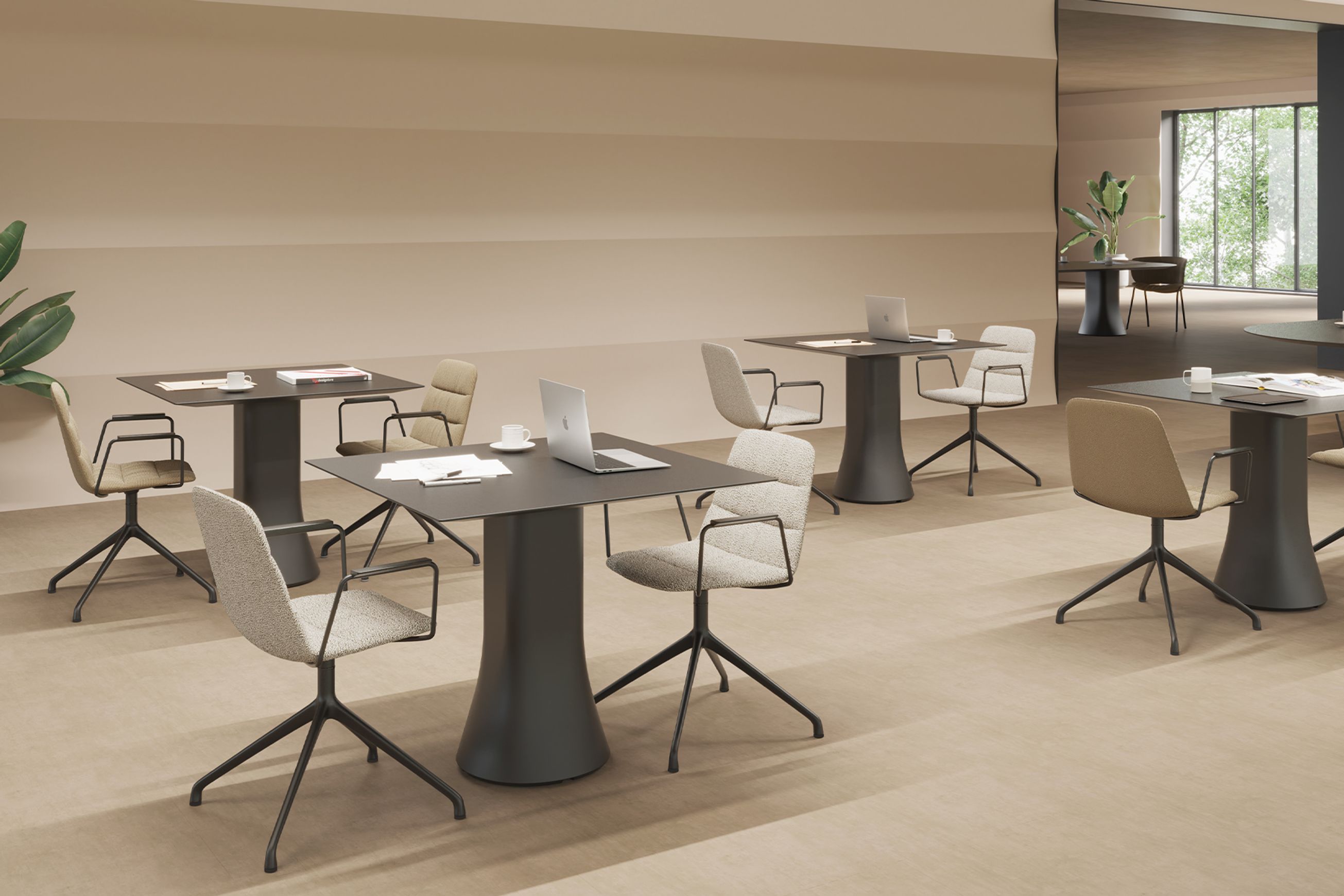 Maarten Chair - Pyramid Swivel