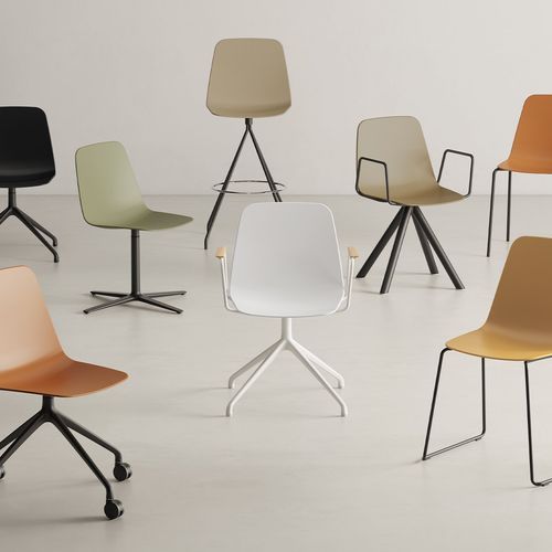Maarten Plastic Chair - Flat Swivel
