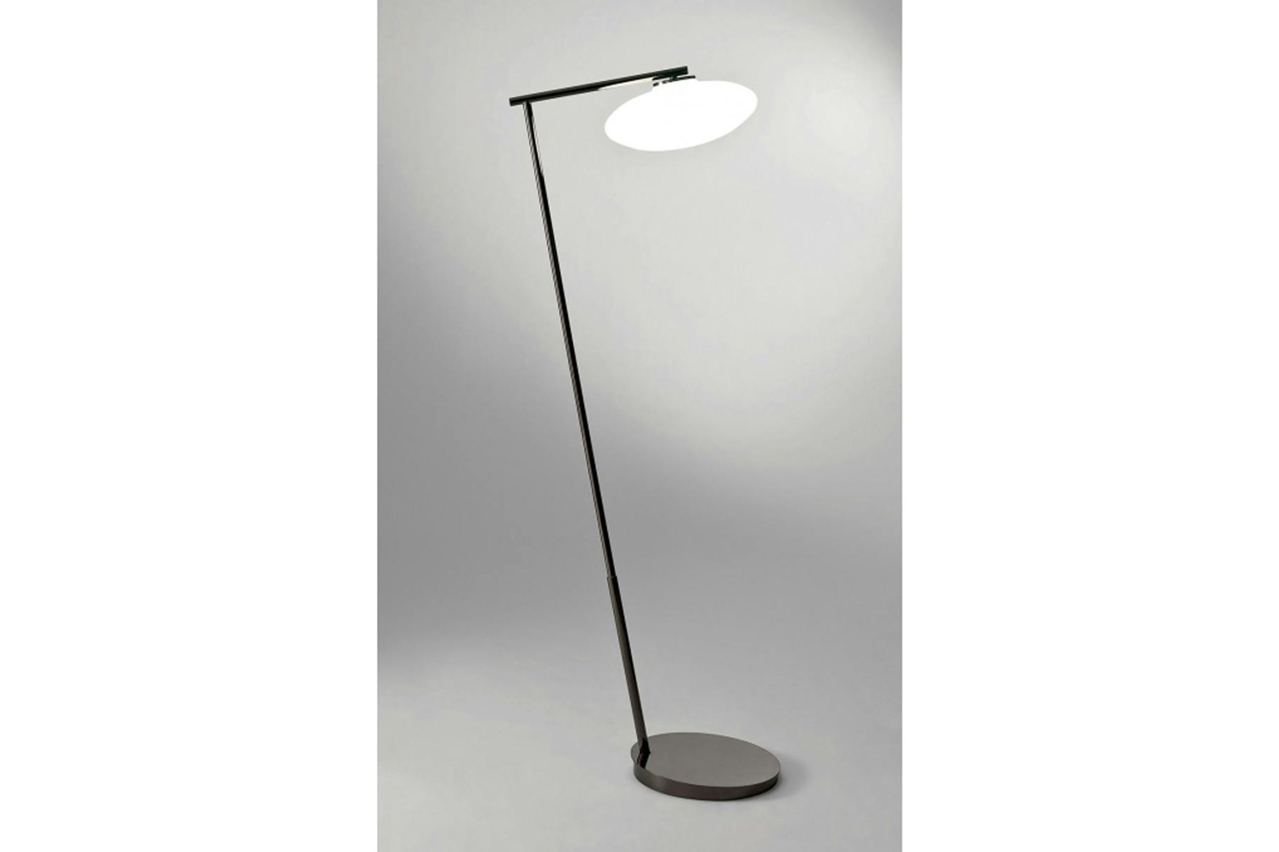 Mami Floor Lamp