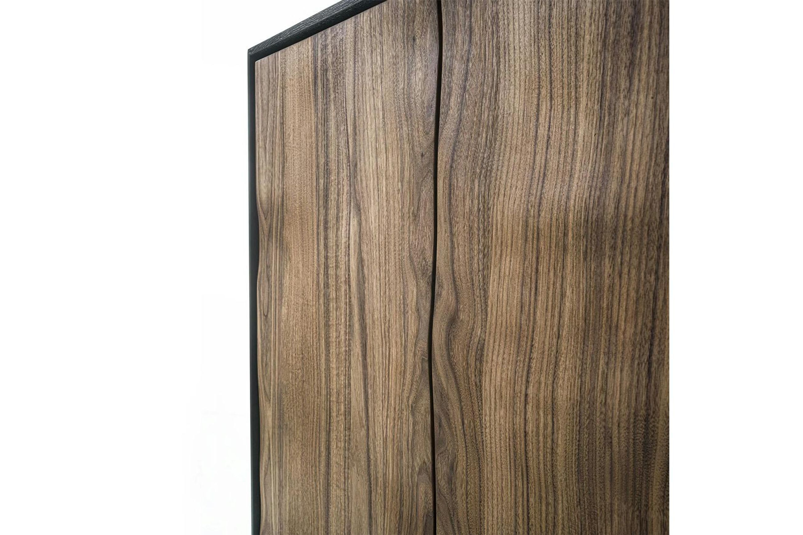 Move Cabinet