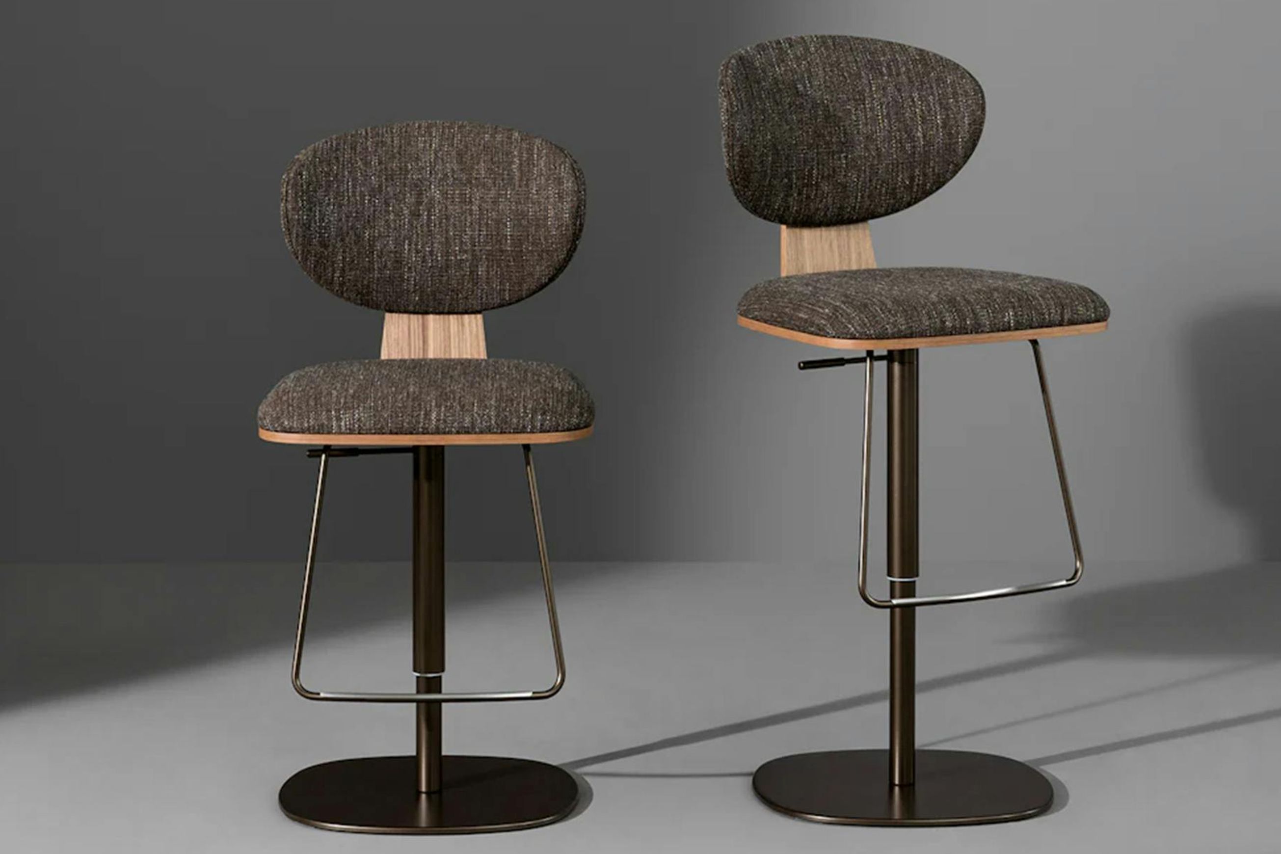 Olos Too Stool