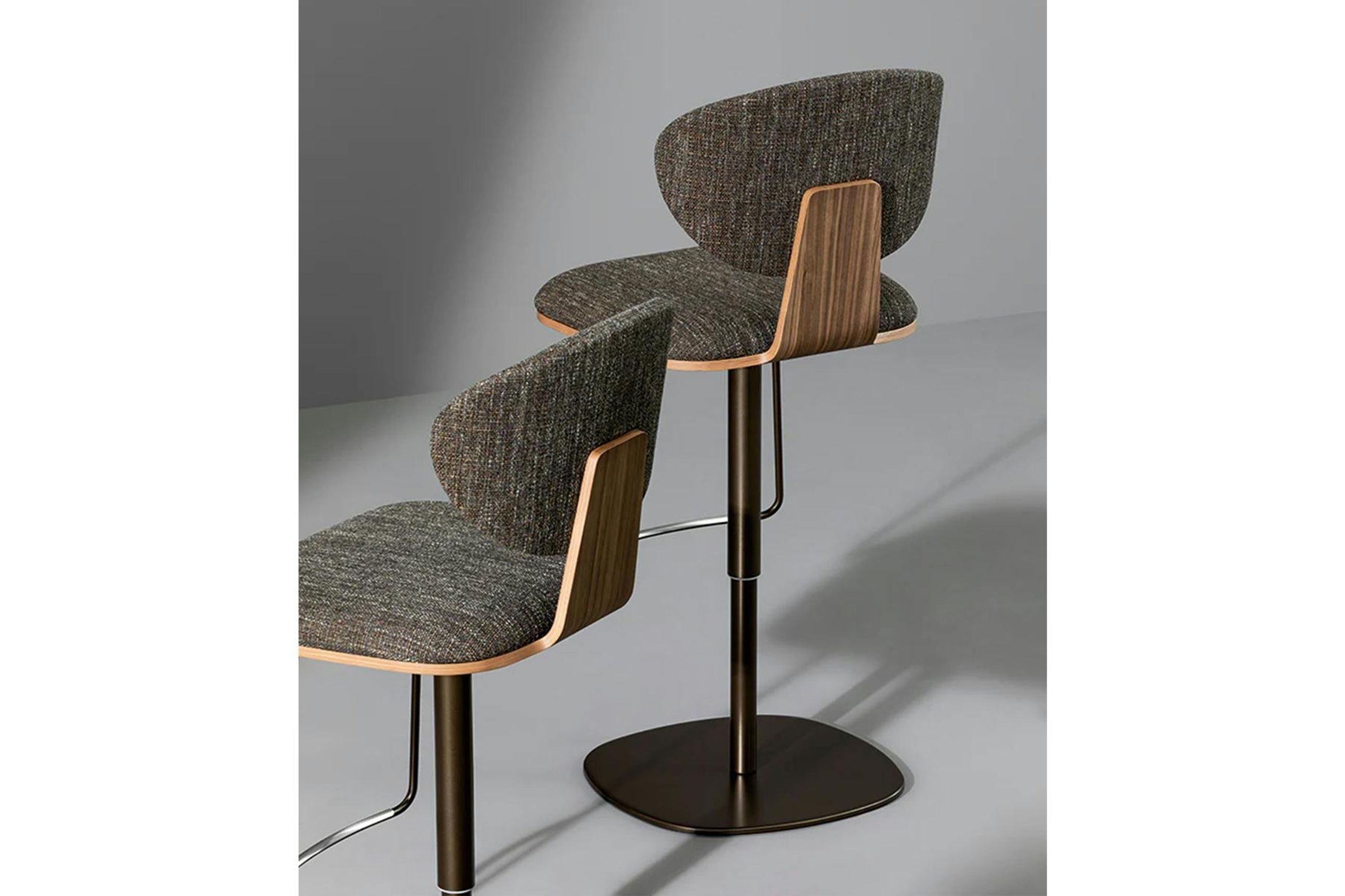 Olos Too Stool
