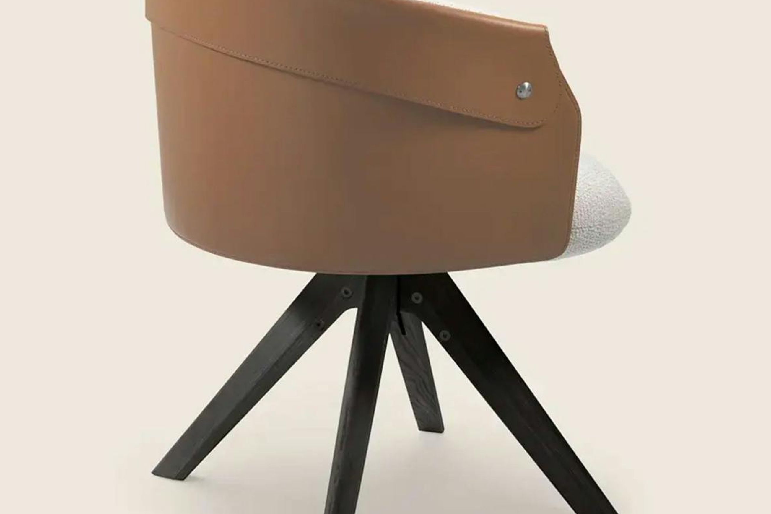 Ozzy Swivel Dining Chair By Flexform