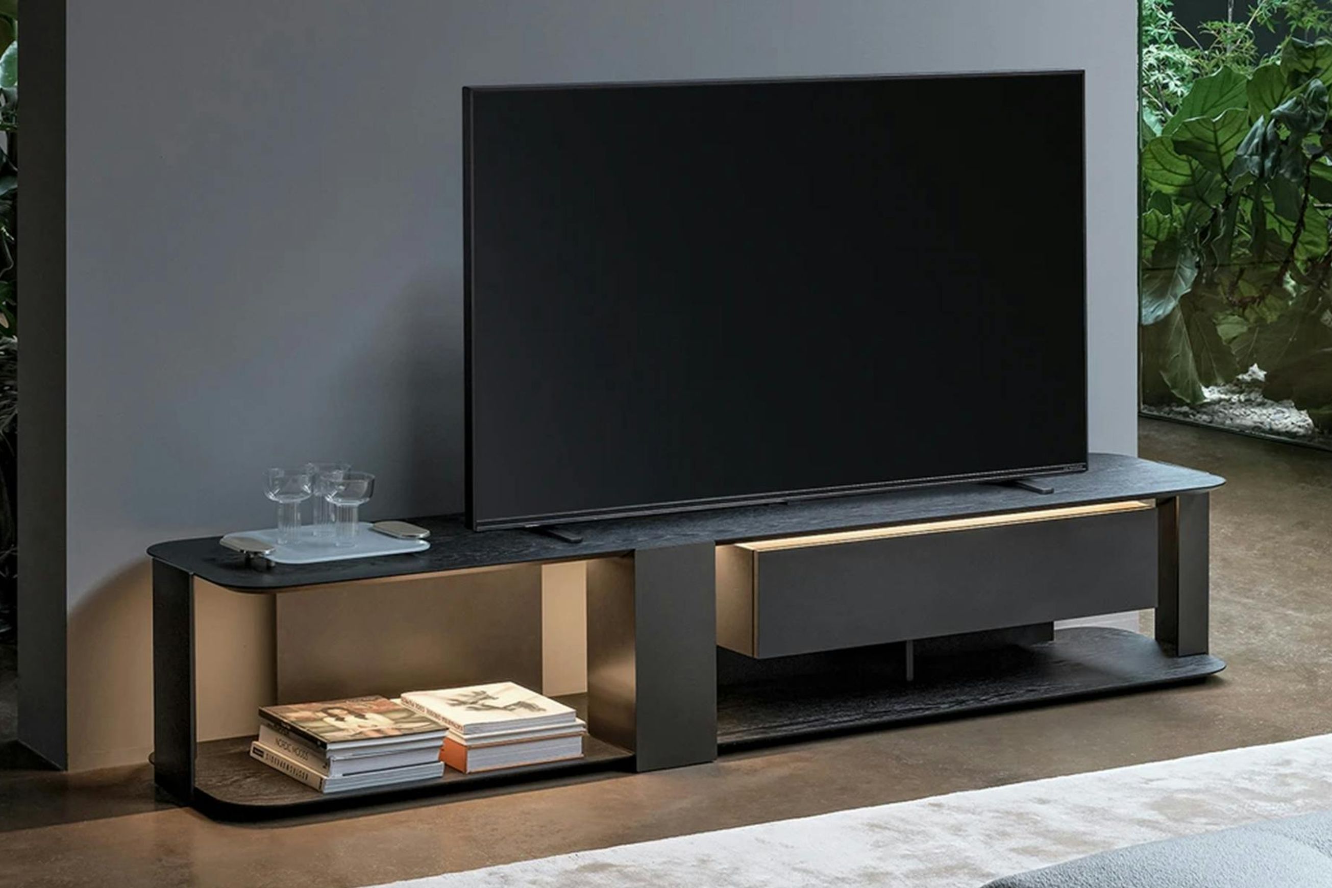 Paddle Tv Unit
