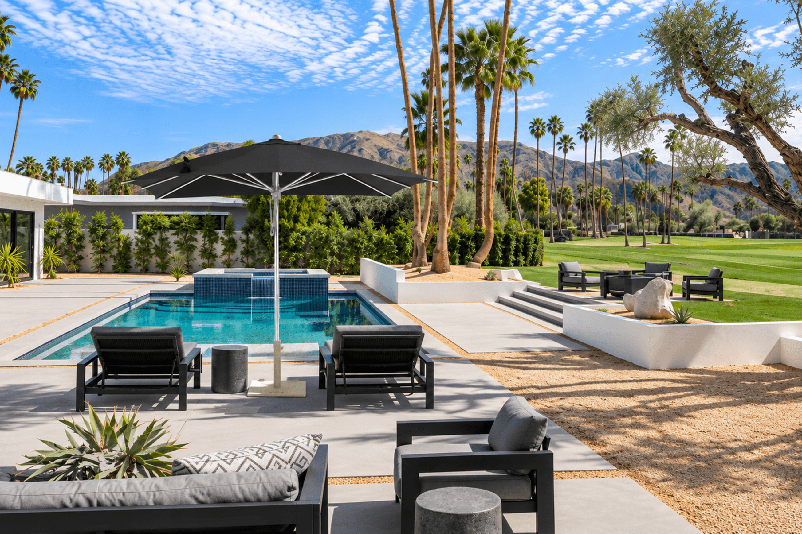 Palm Springs Centrepole Black