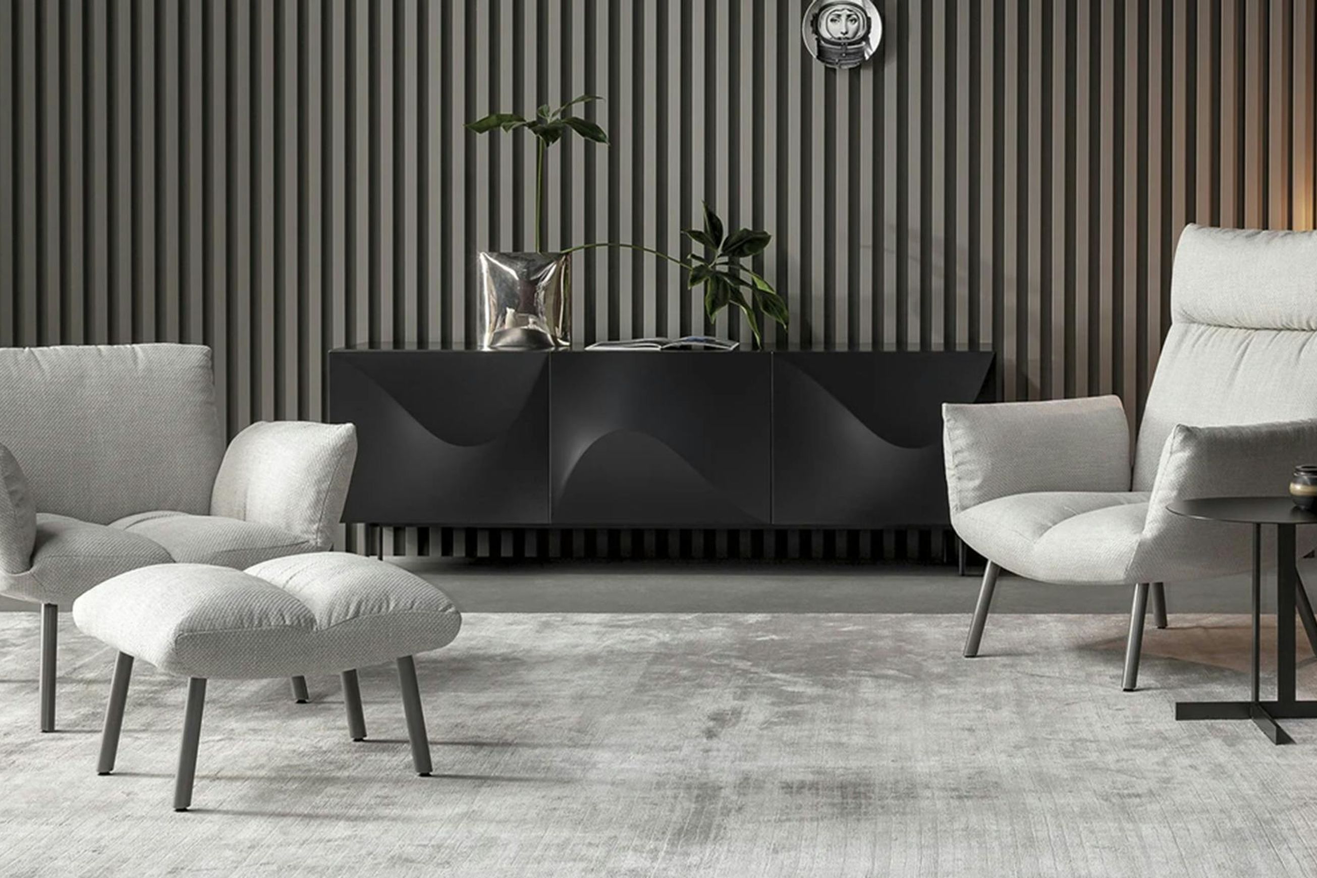 Pil Armchair