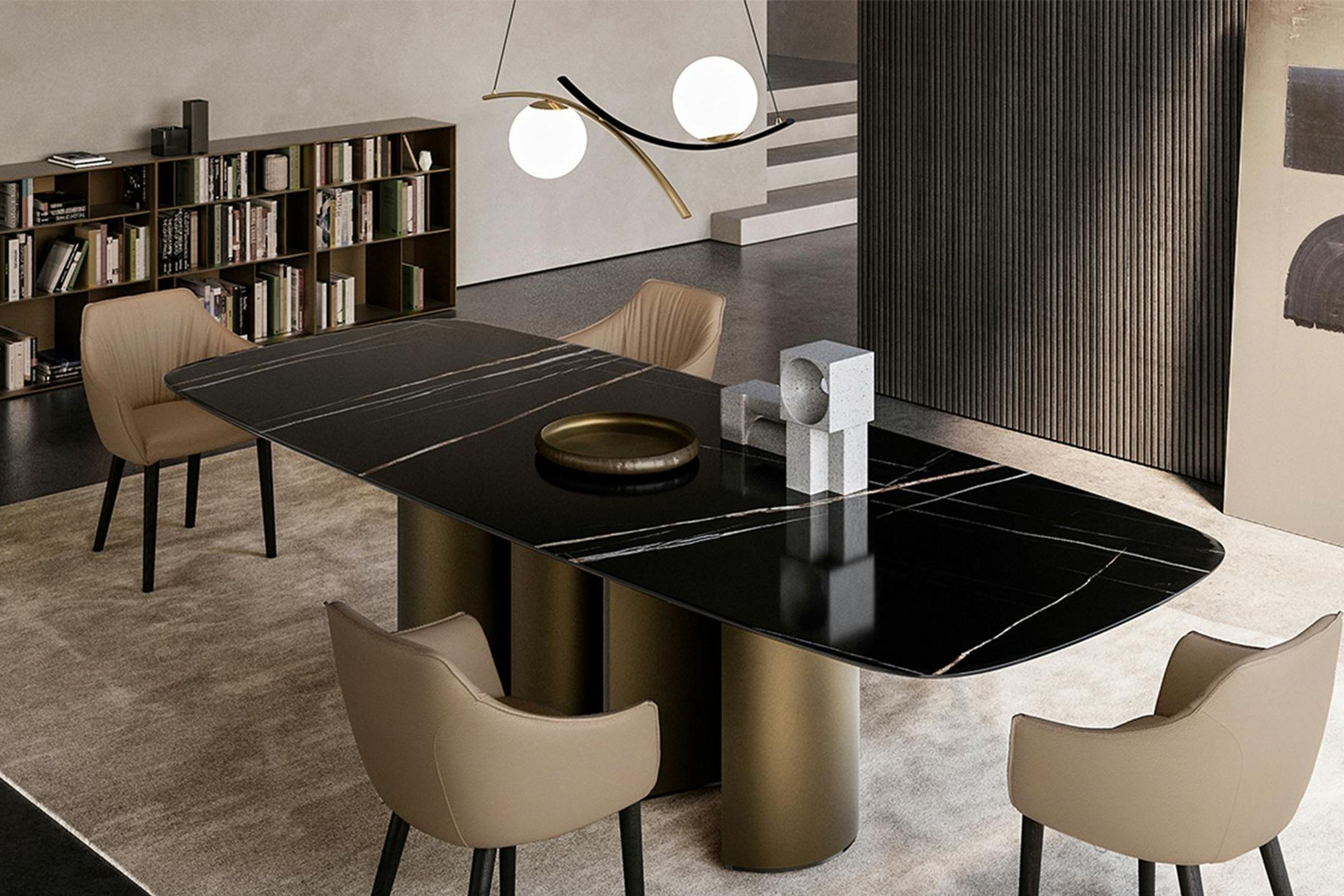 Plai Dining Table