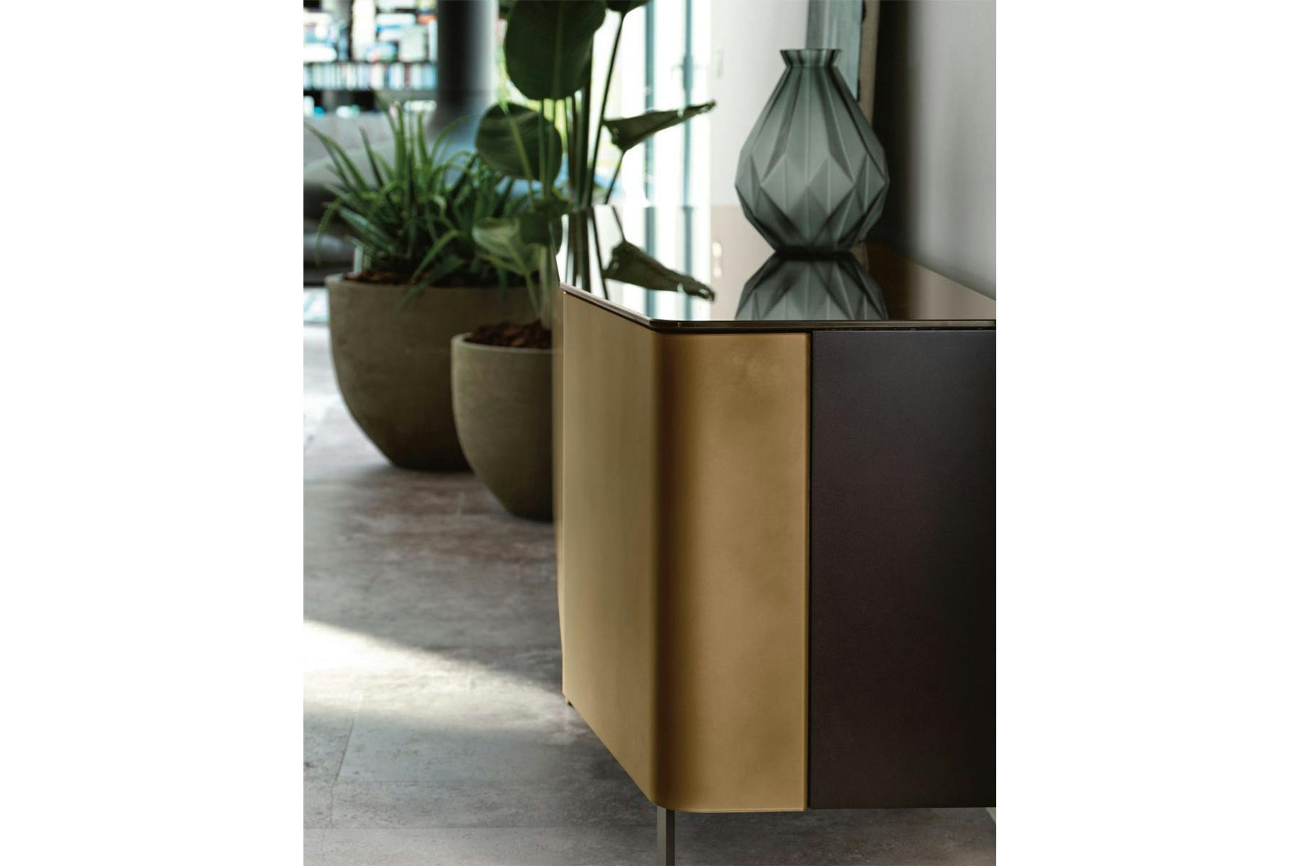 Plana Sideboard