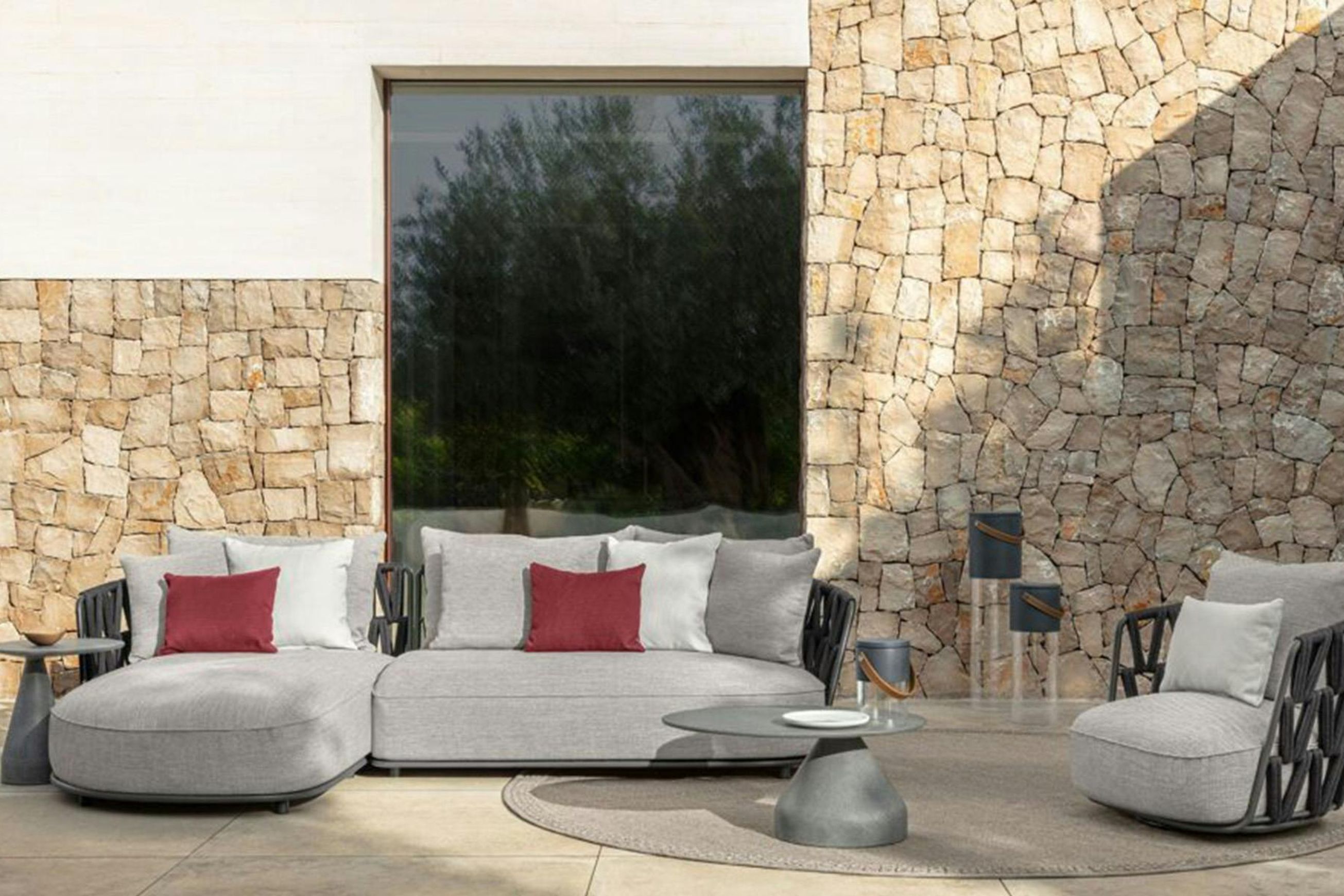 Plaza Outdoor Coffee Table