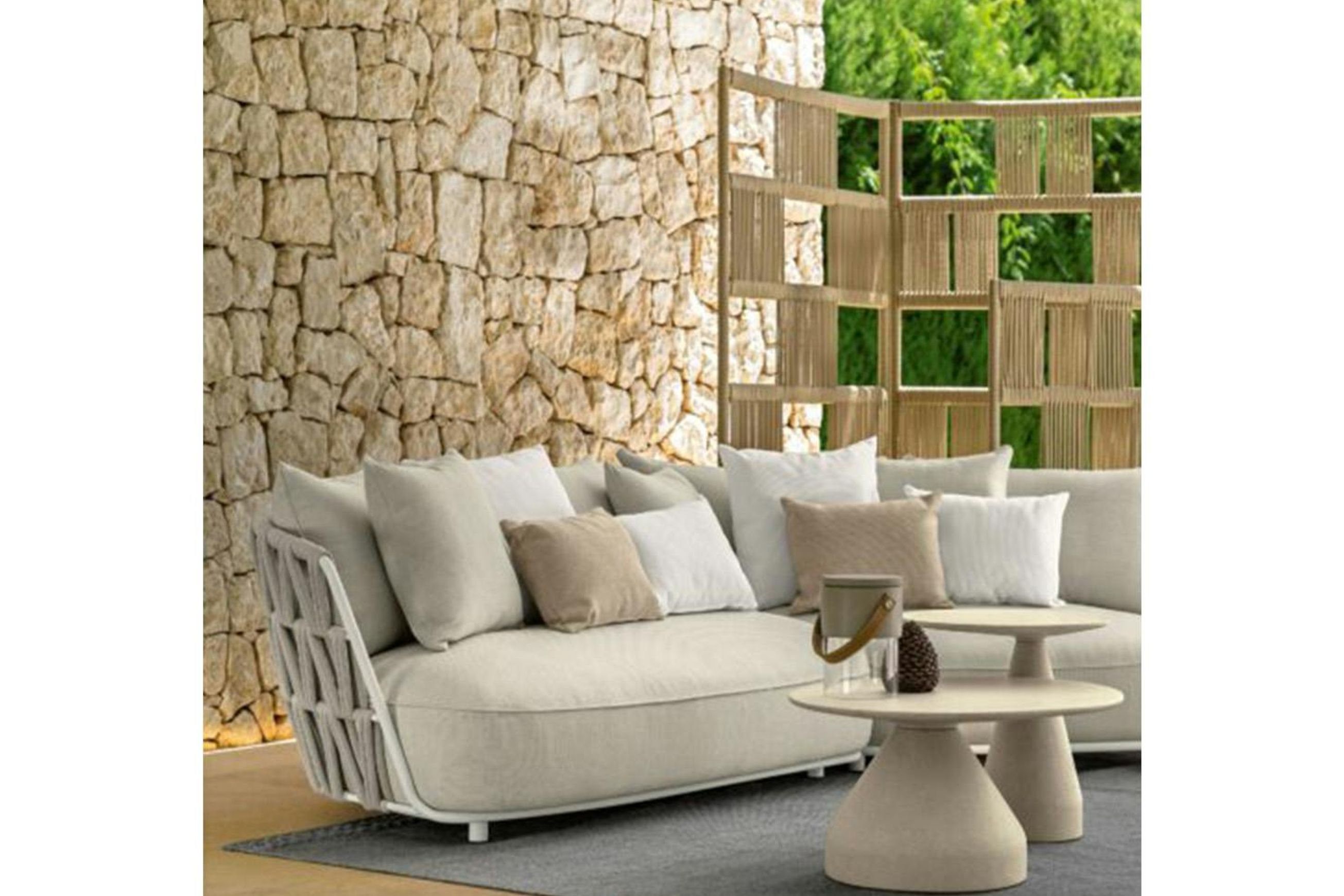 Plaza Outdoor Coffee Table