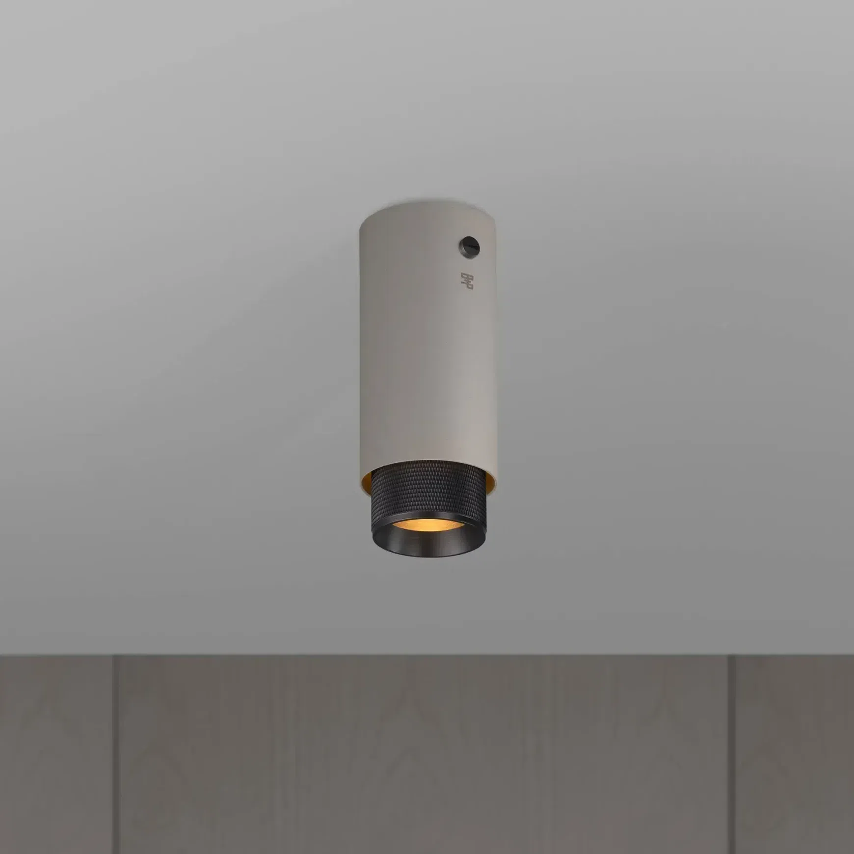 Exhaust Surface Spotlight