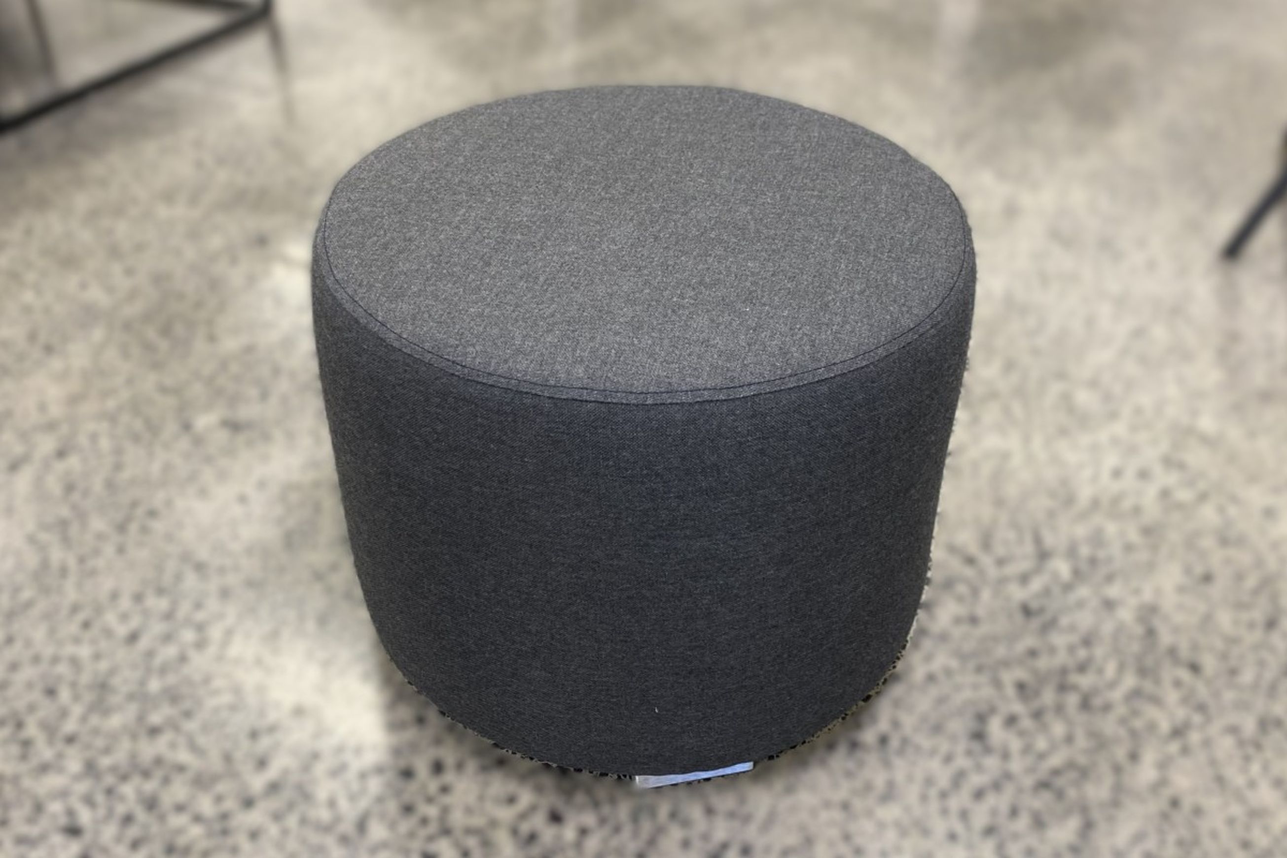 Footstool Sooty Round