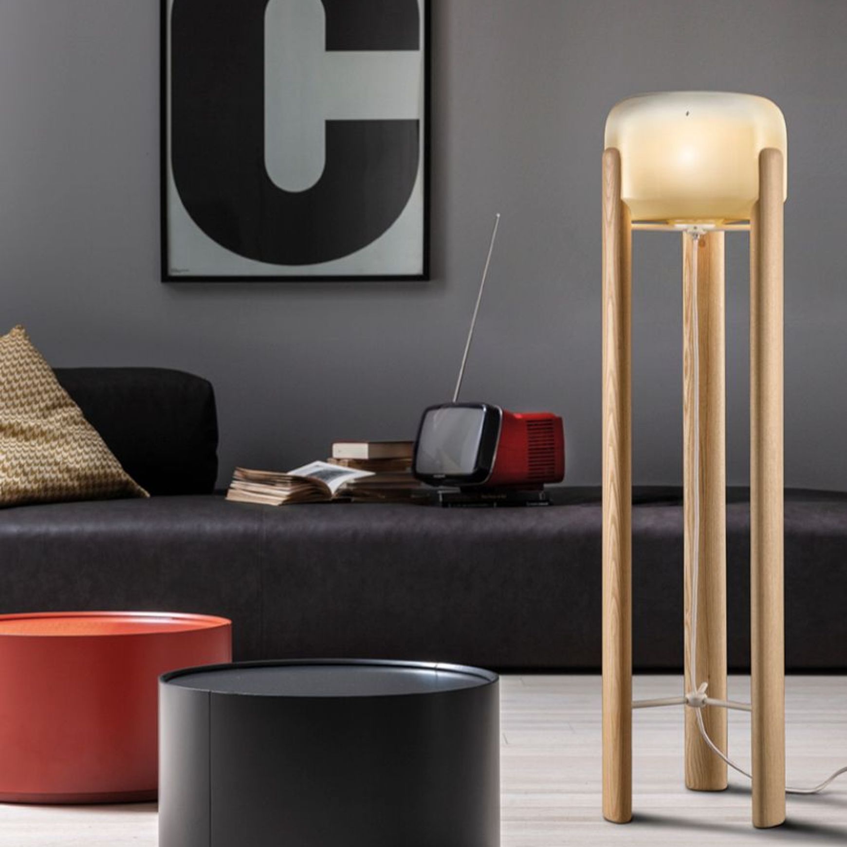 Sata Floor Lamp