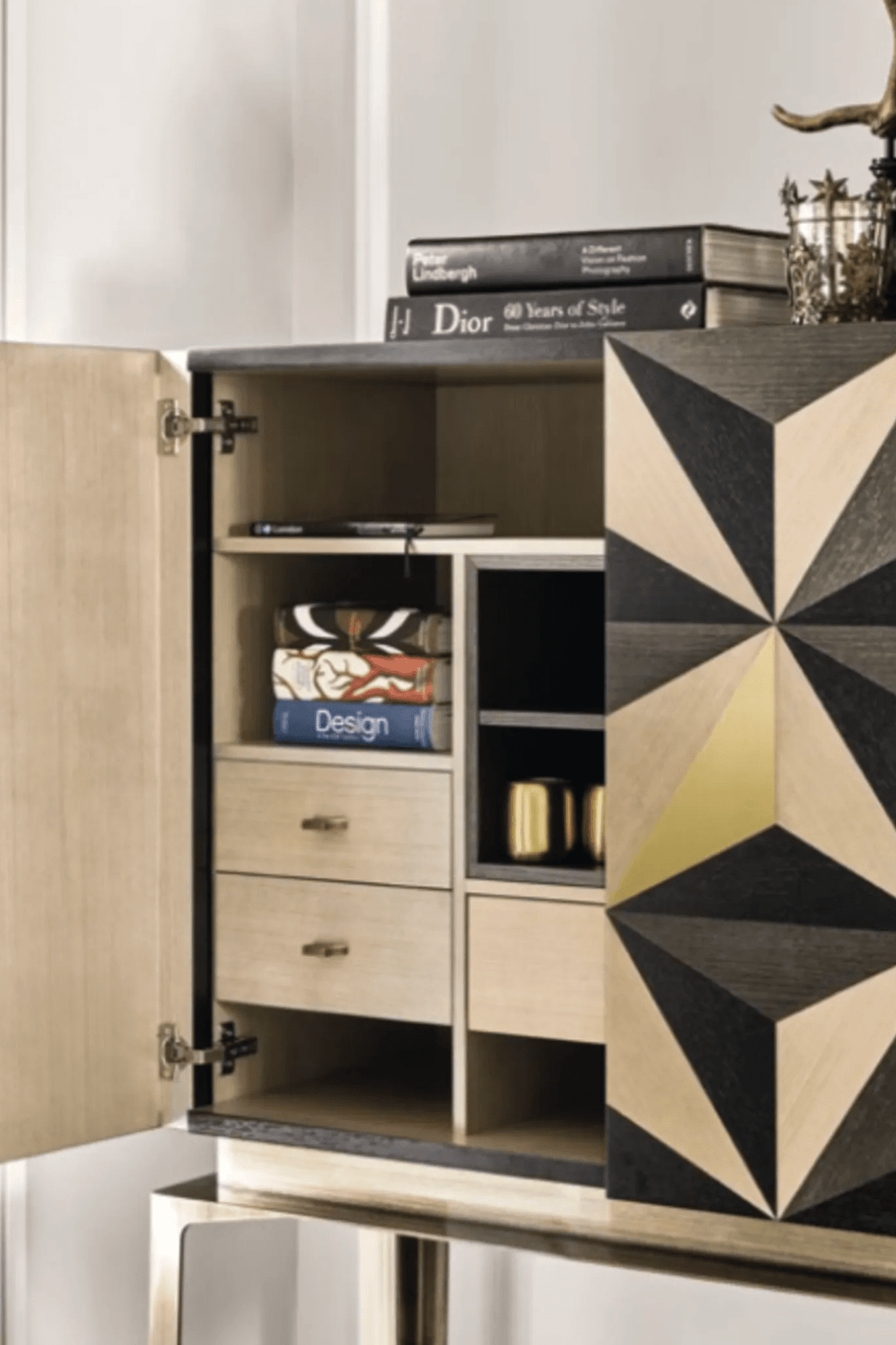 34118/R Cabinet