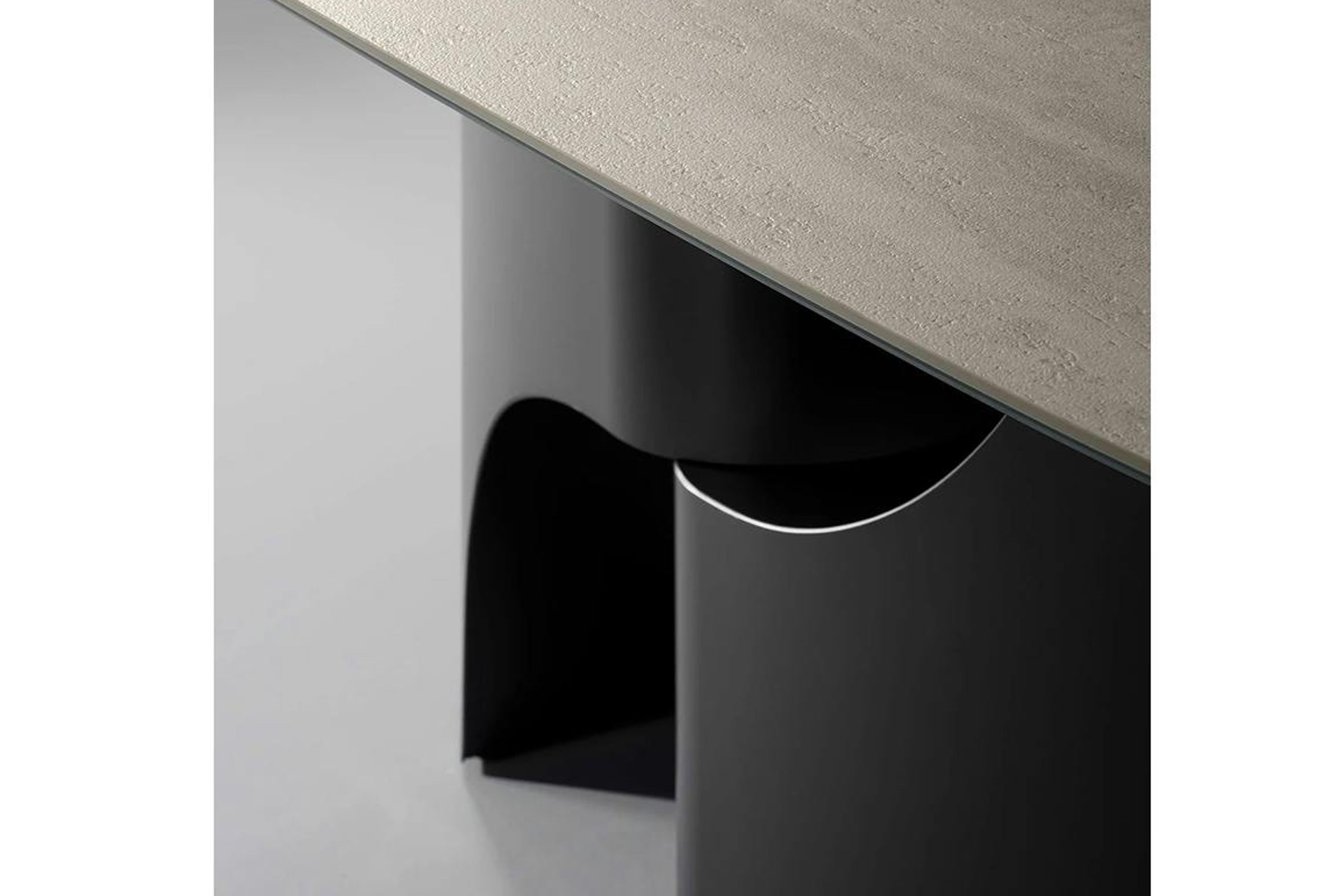 Taijitu Dining Table