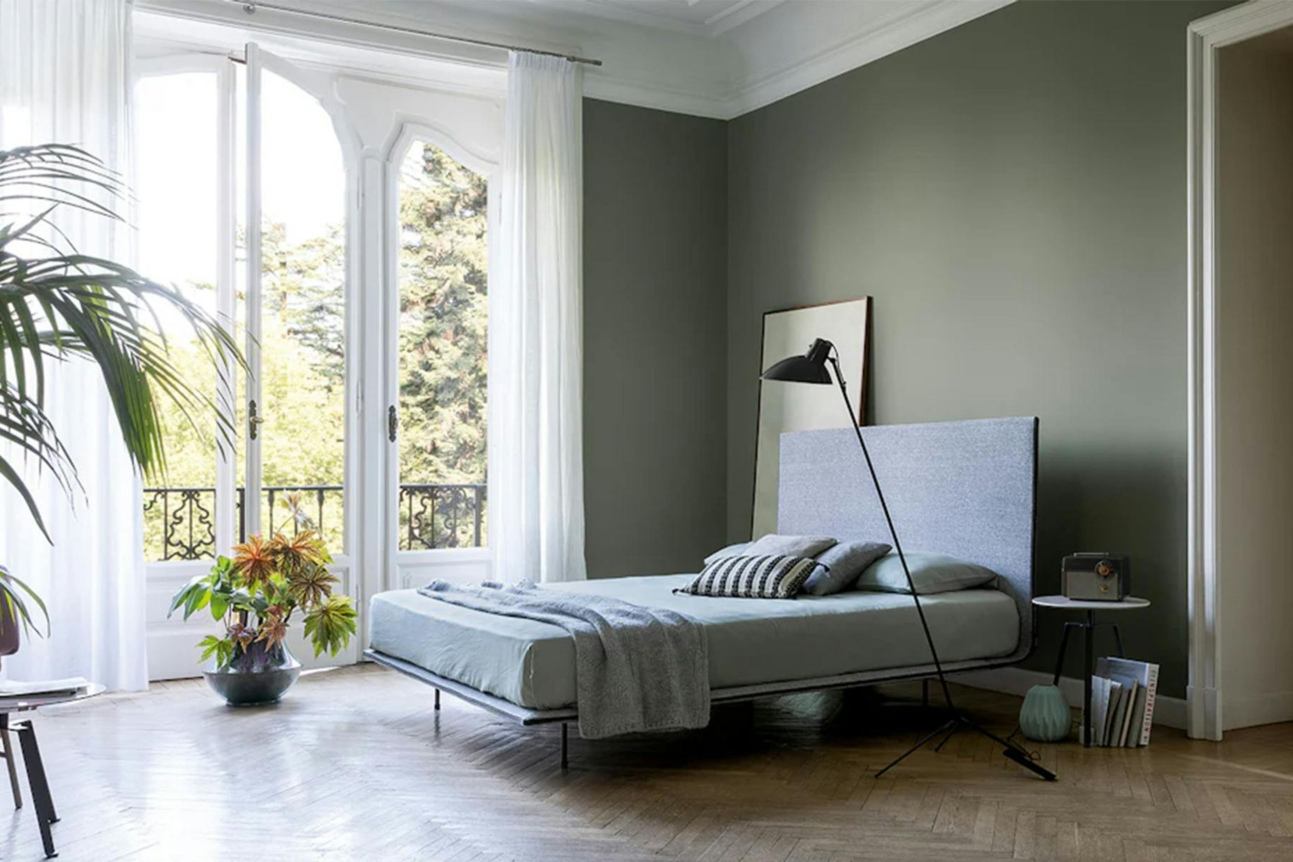 Thin Bed