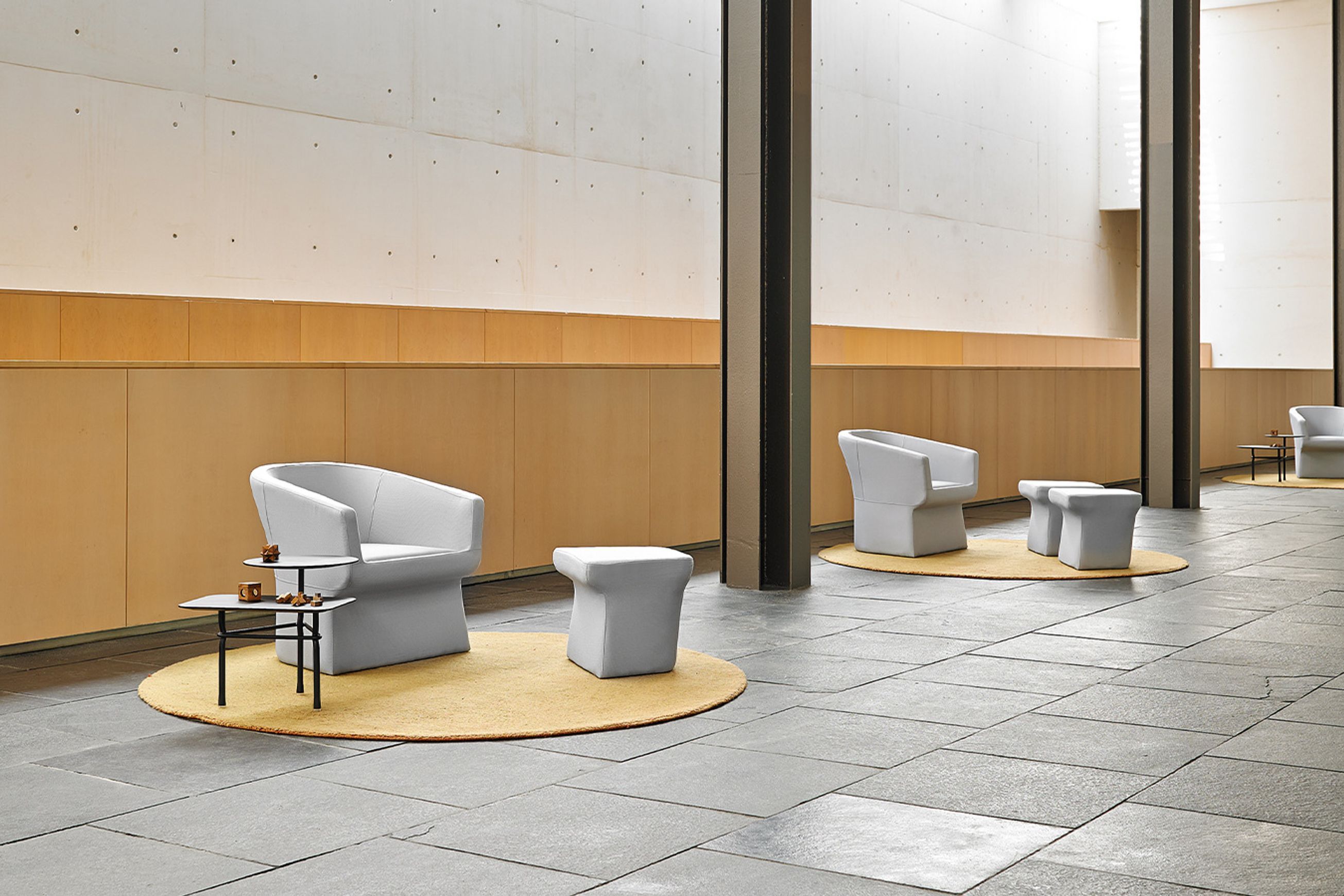 Tiers Low Table