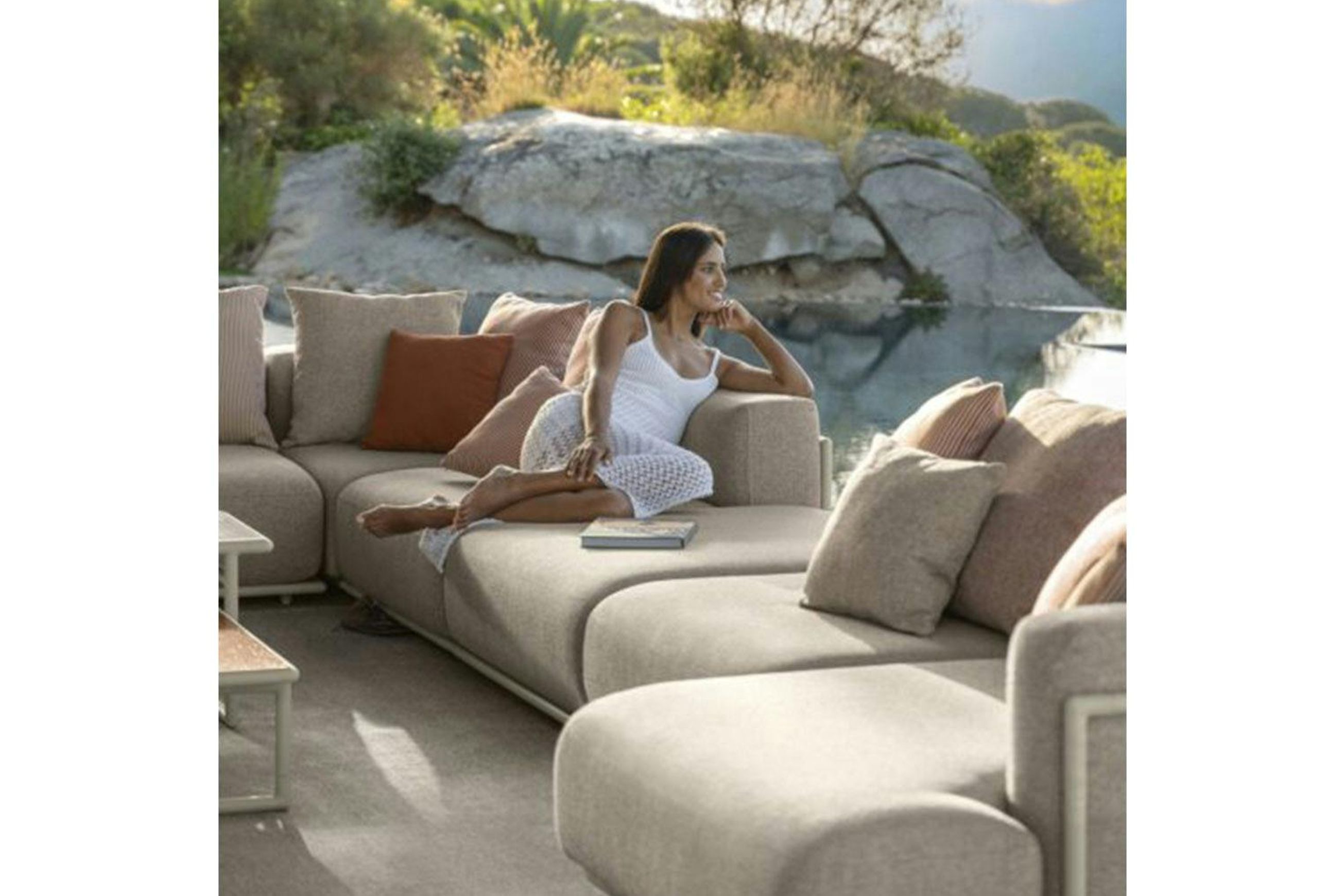 Tresse Outdoor Sofa
