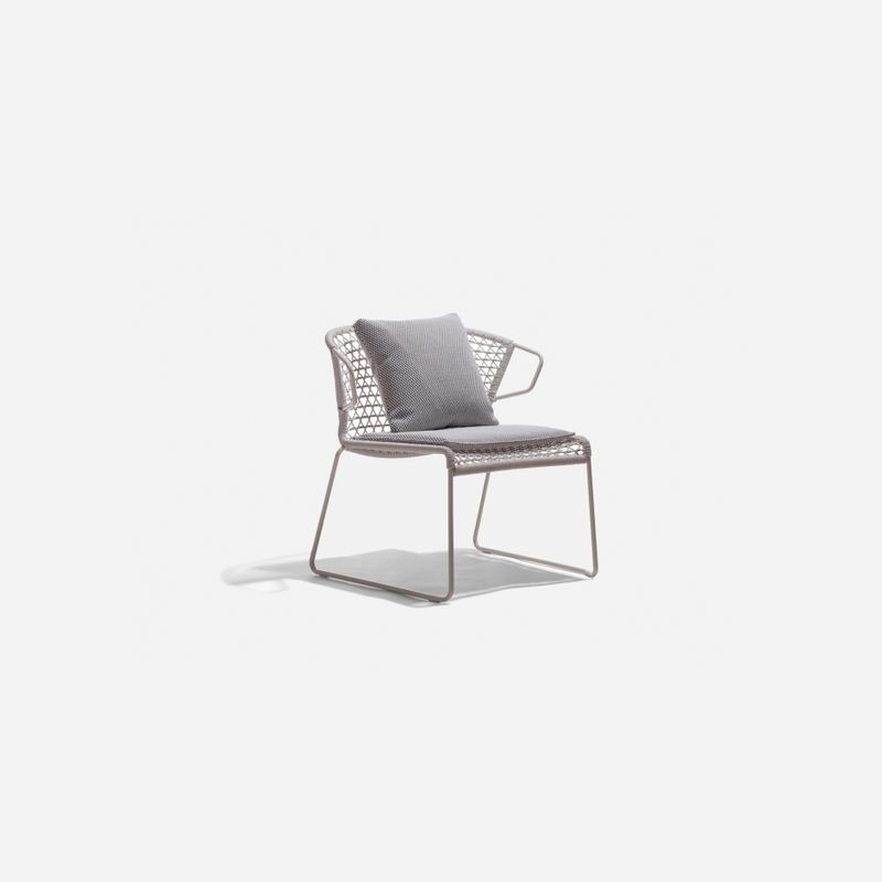 Vela Lounge Armchair