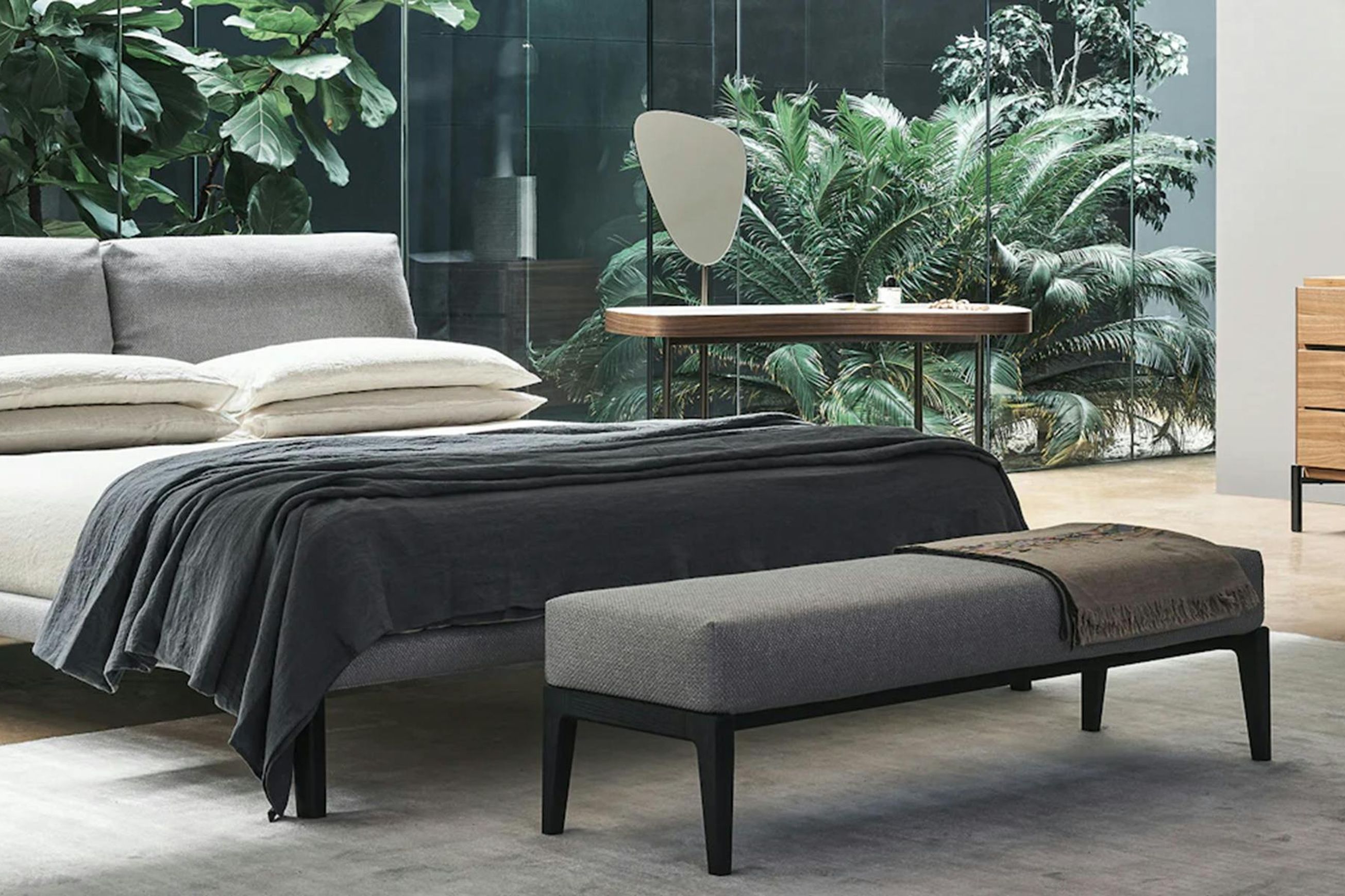 Venus Vanity Desk