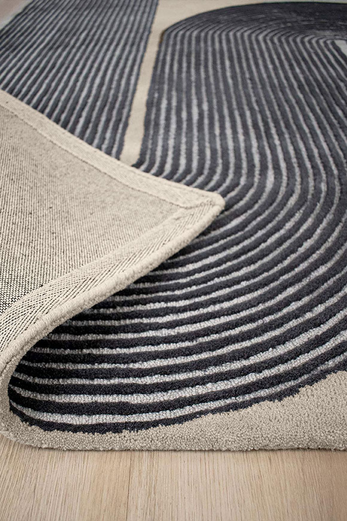 Viper Rug | Ink