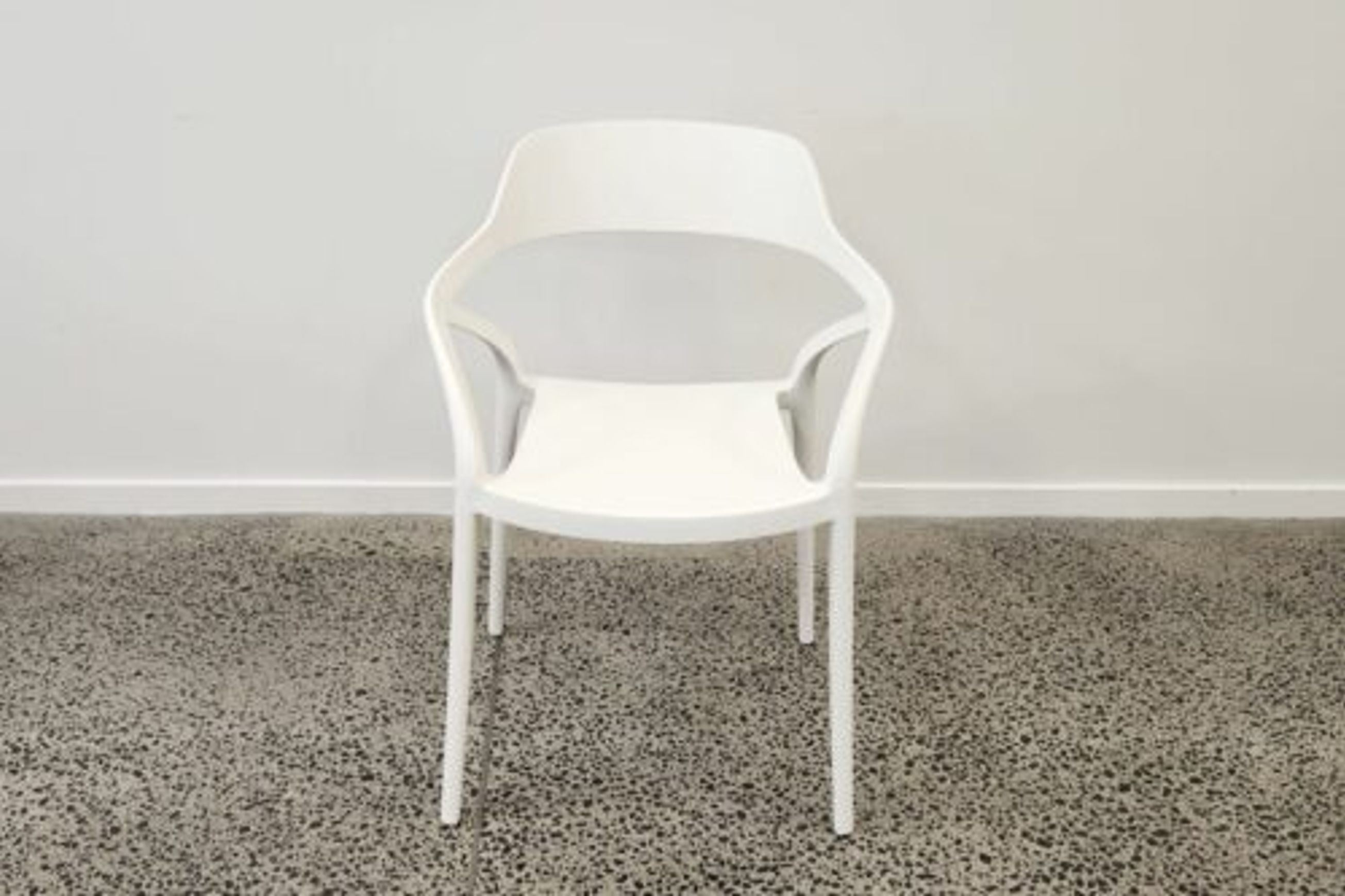Lyra Resin Dining Chair - White