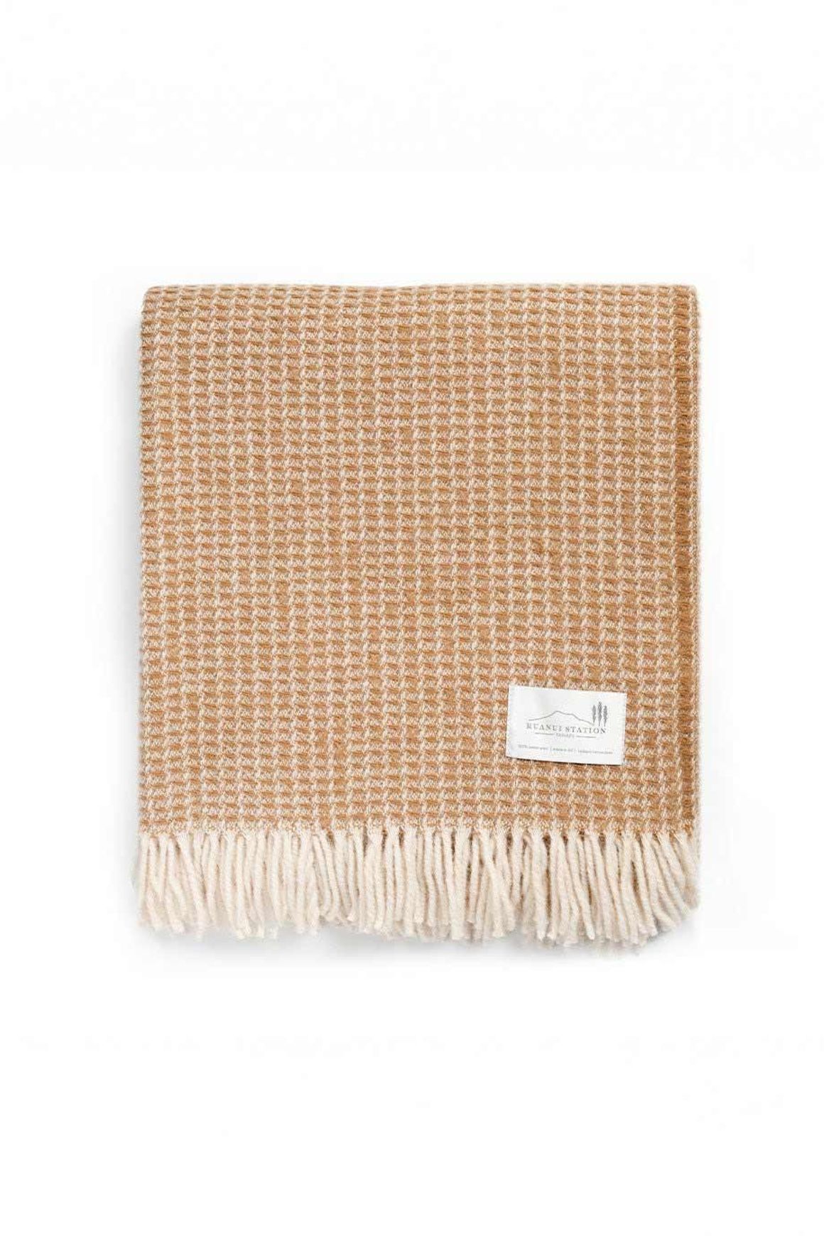 Ruanui Station Lambswool Waffle Throw - Winiata Wheat