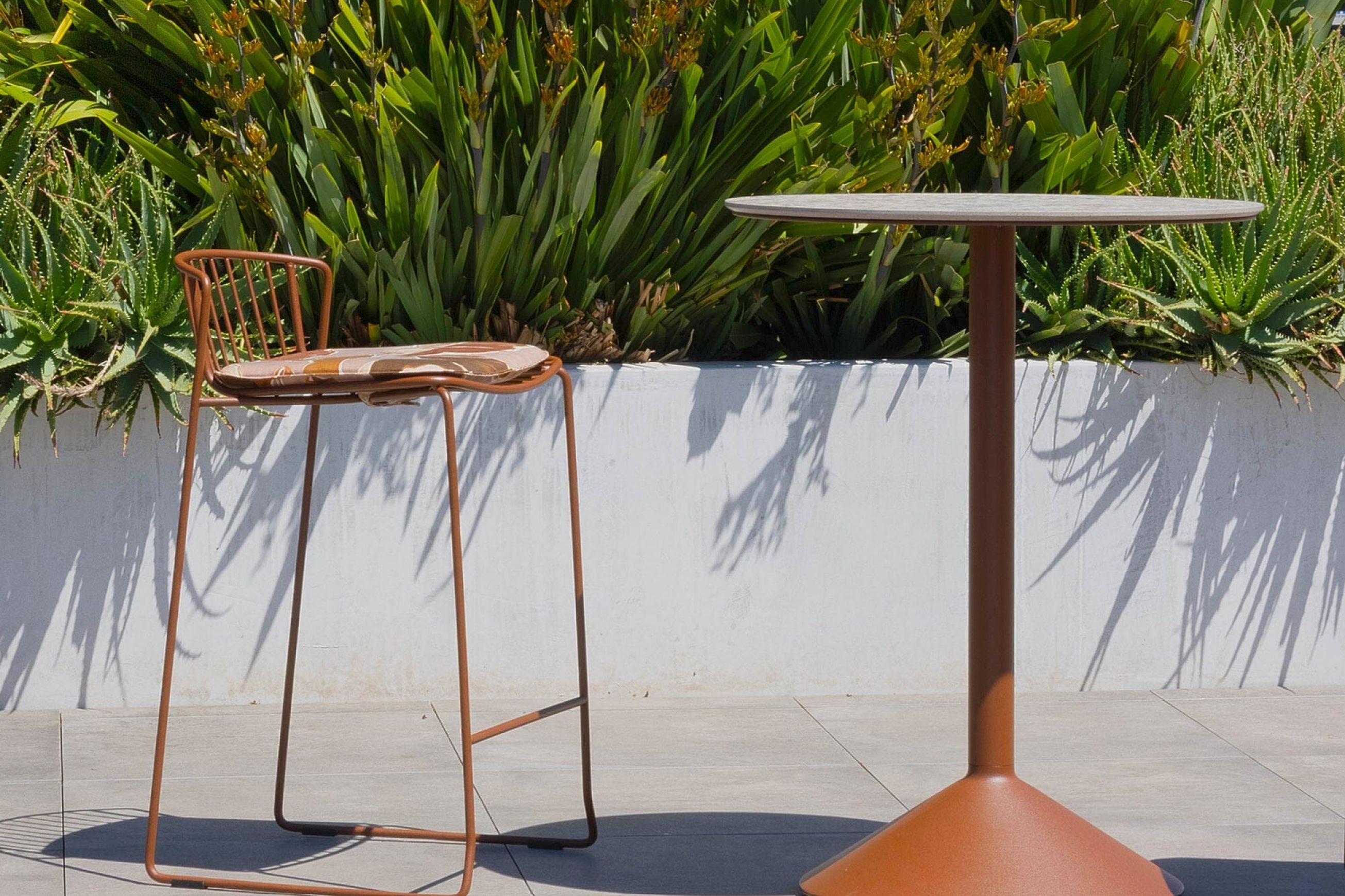 Wye Bar Table