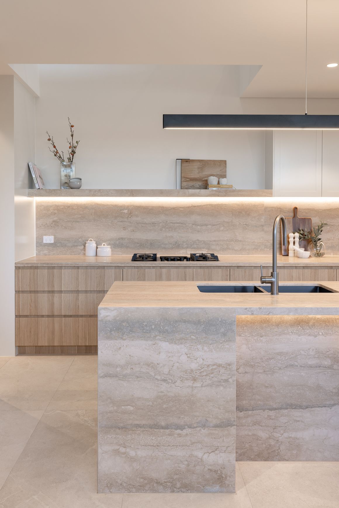 Natural Stone | Italian Silver Travertine