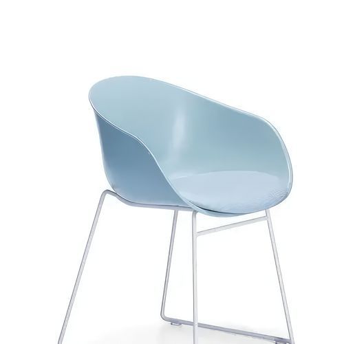 Plateau Visitor Chair 2