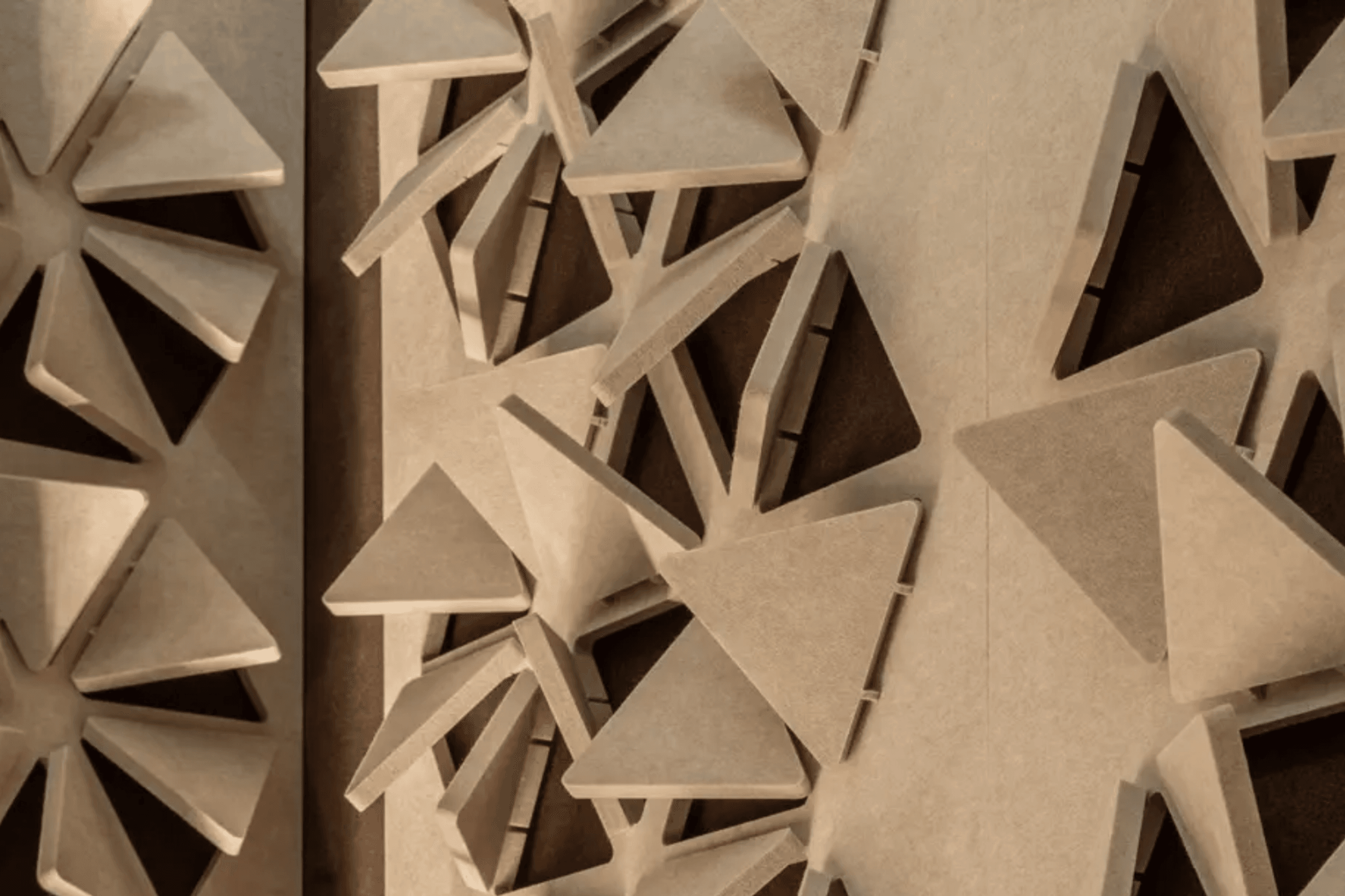 Cascade Hanging Screens