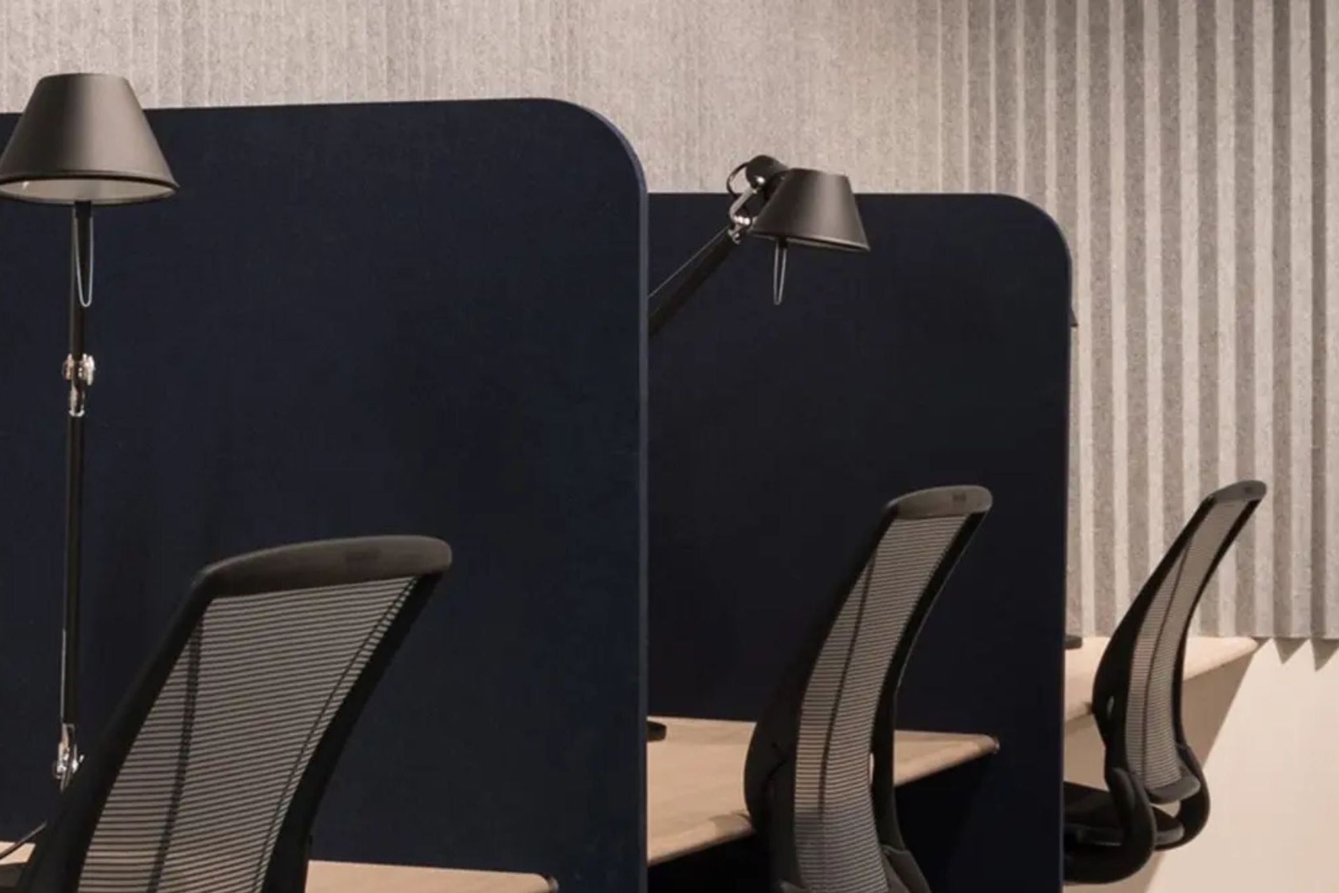 Cove Desk Dividers