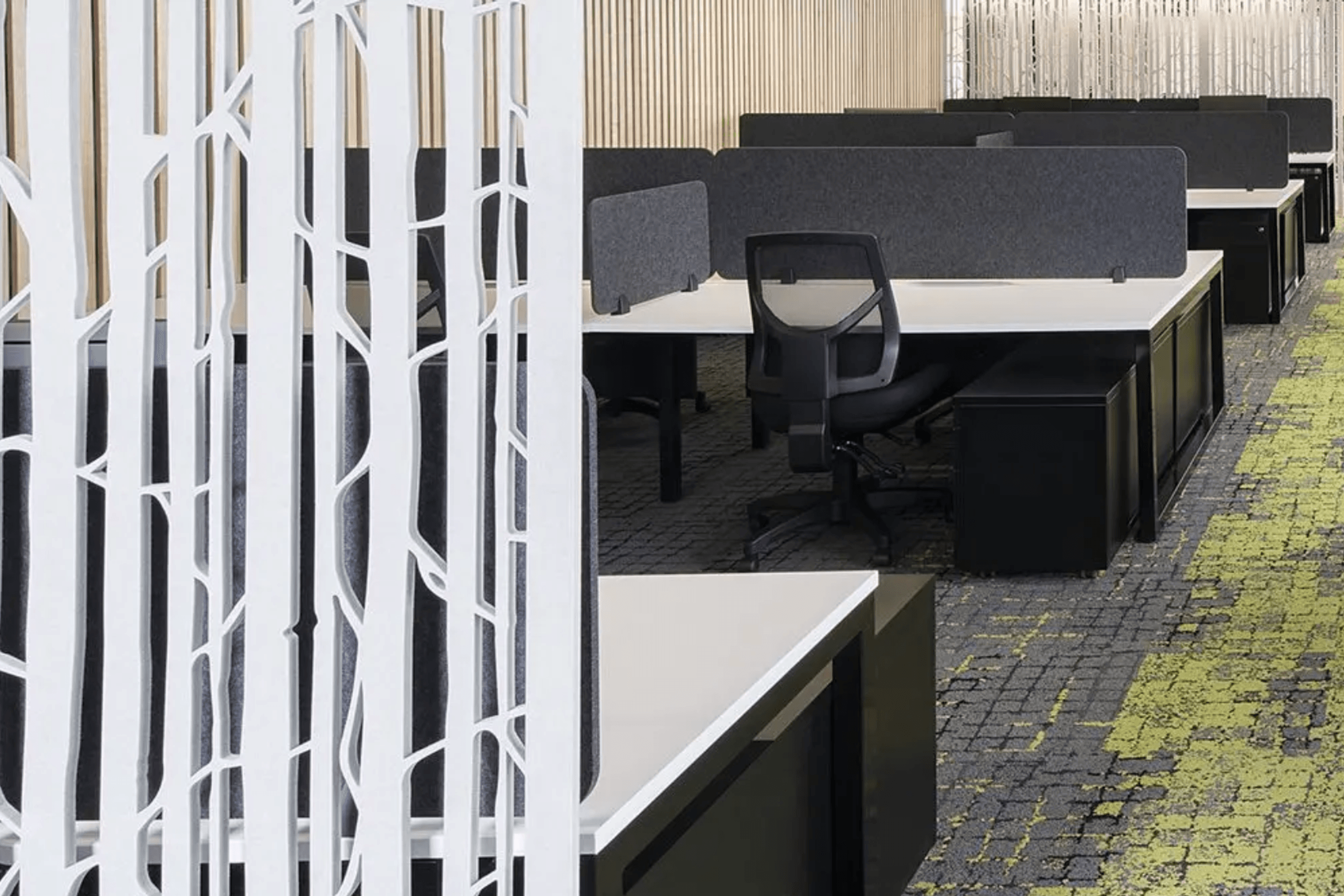 Cascade Hanging Screens