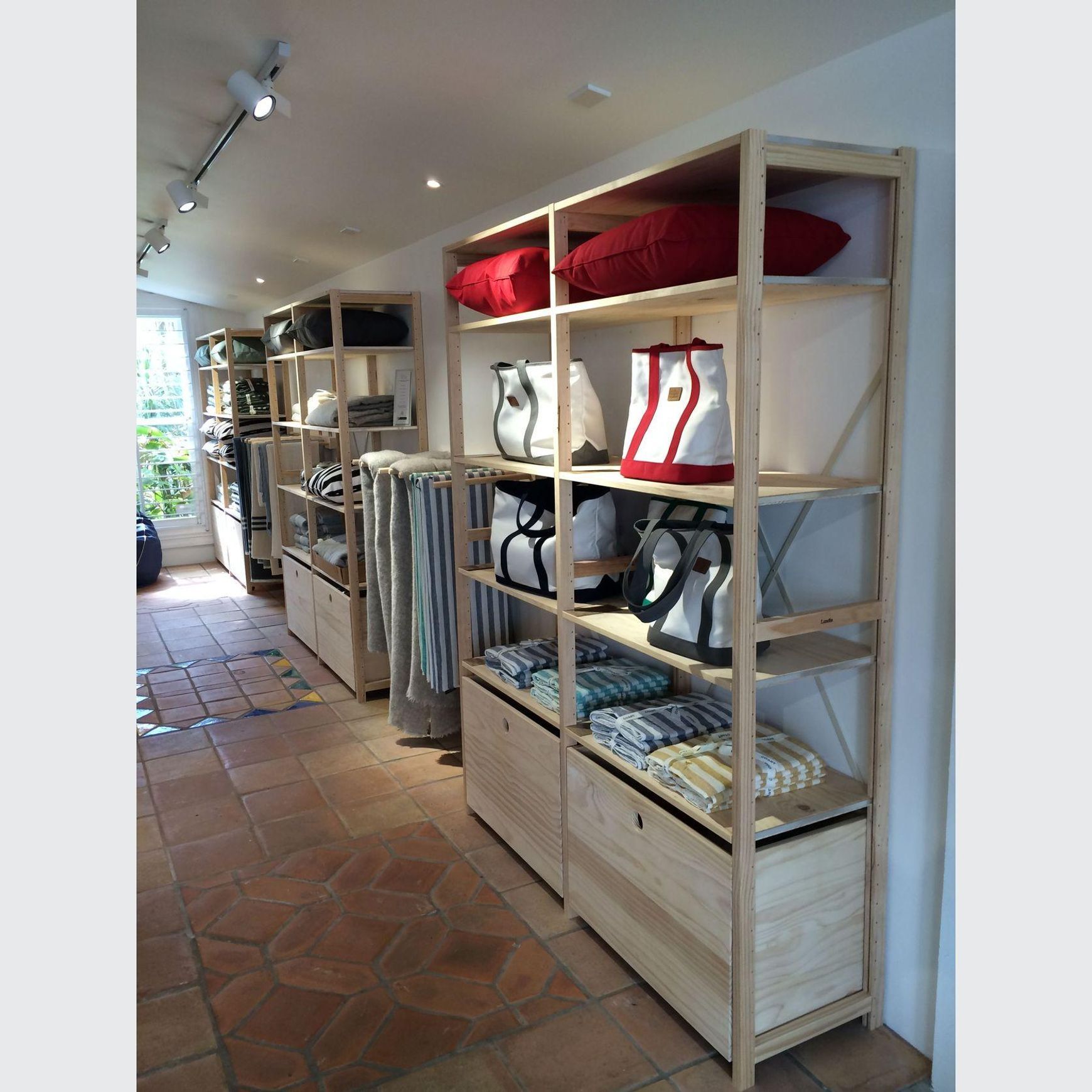 Retail Shelving