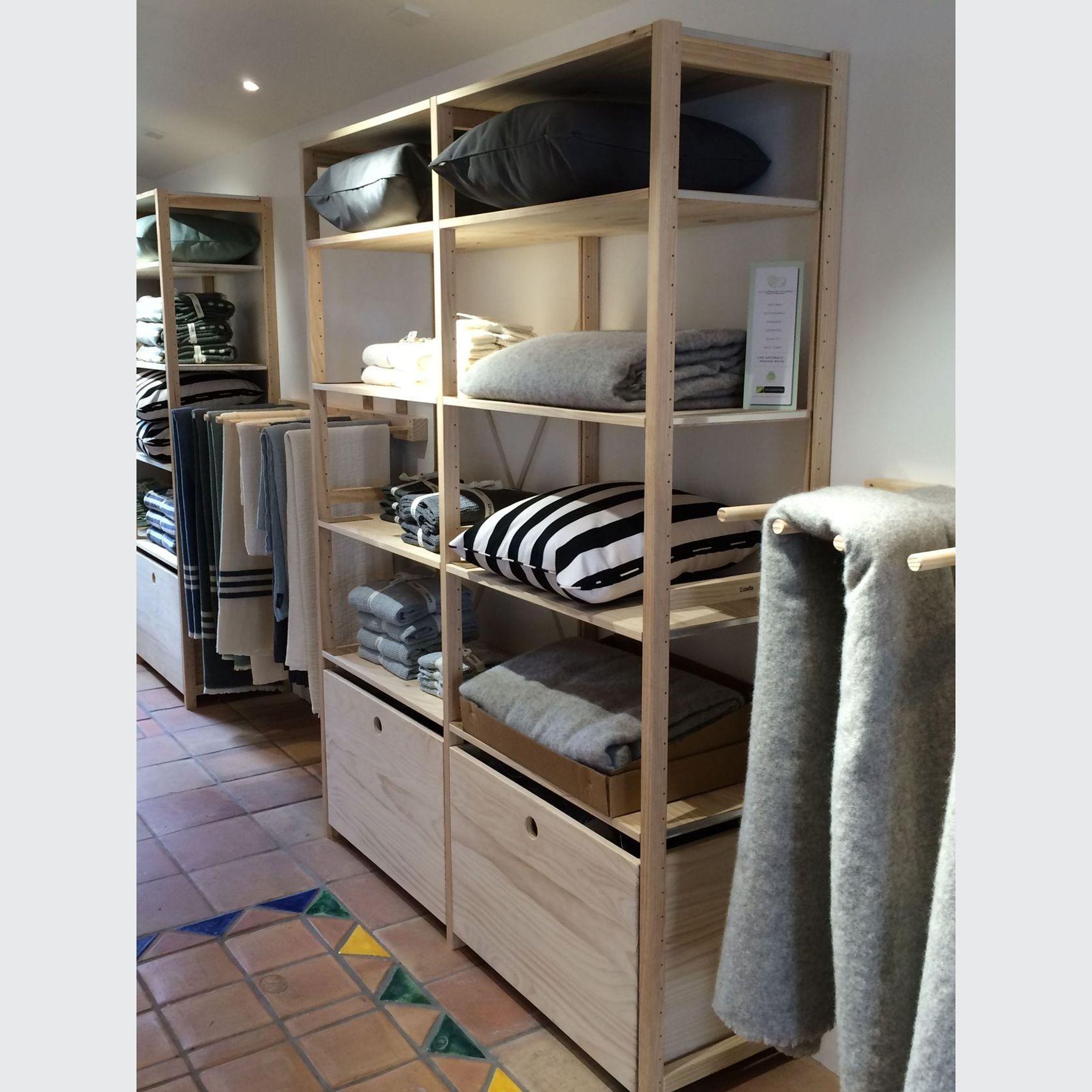 Retail Shelving
