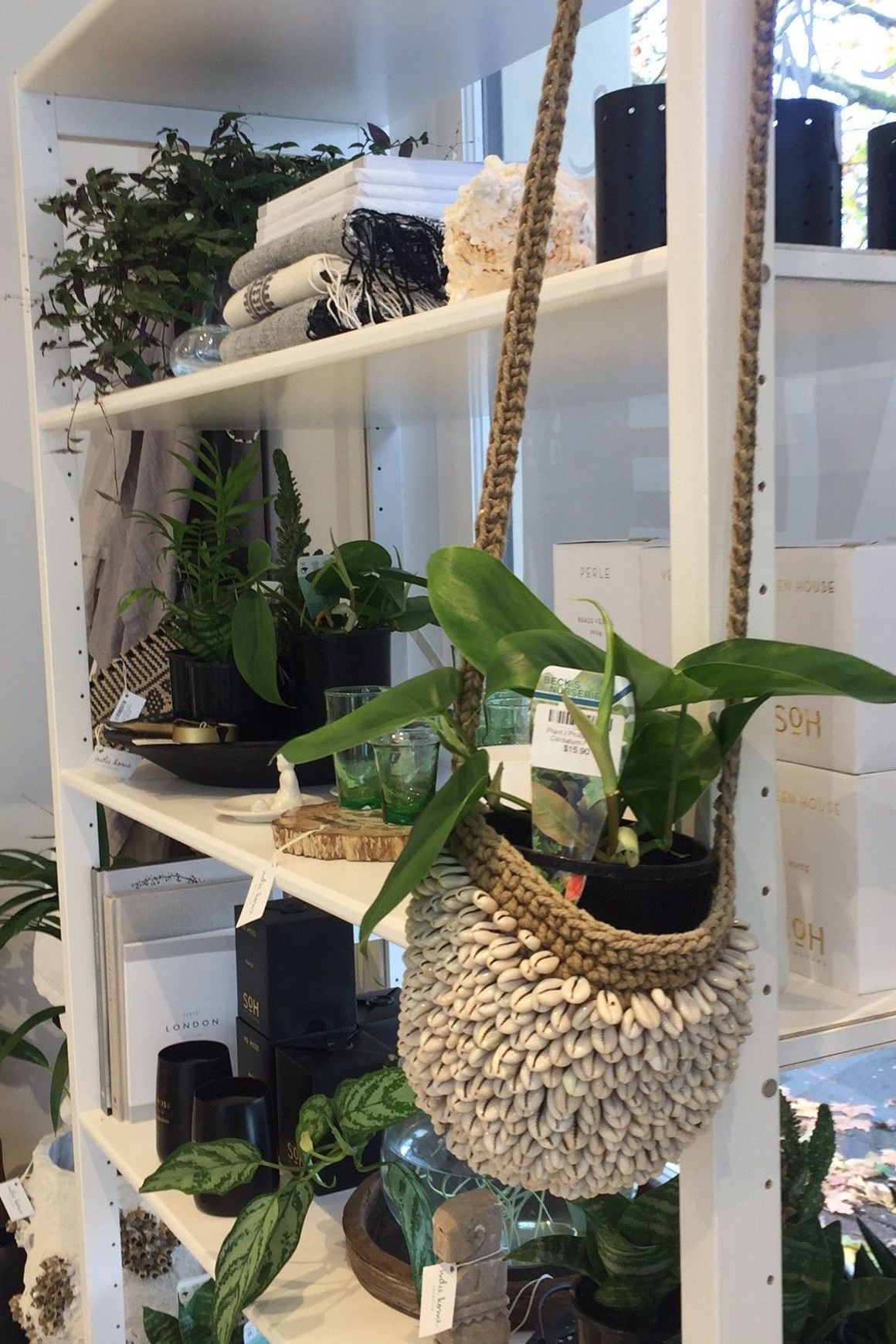 Classic Shelving by Lundia