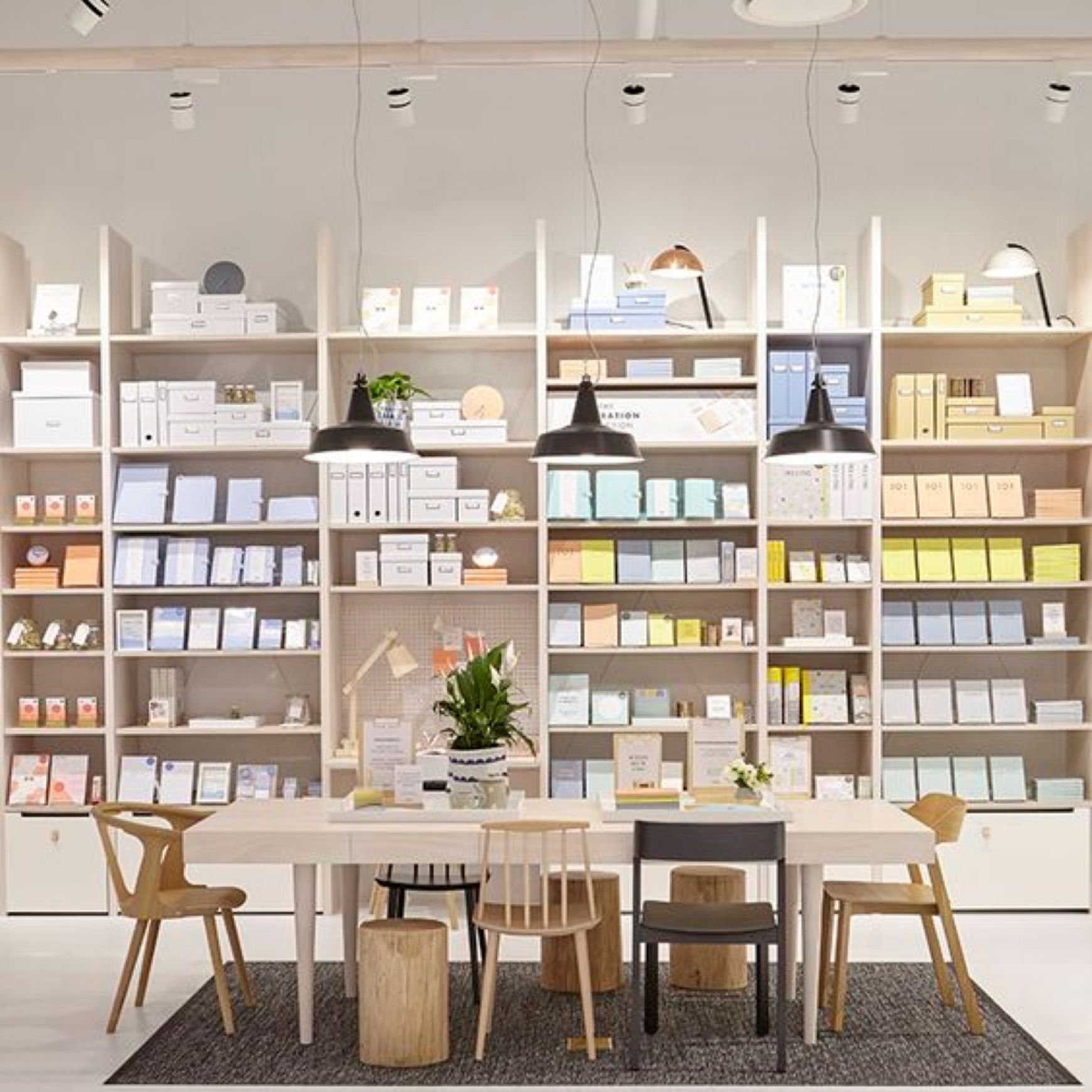 Classic Shelving by Lundia