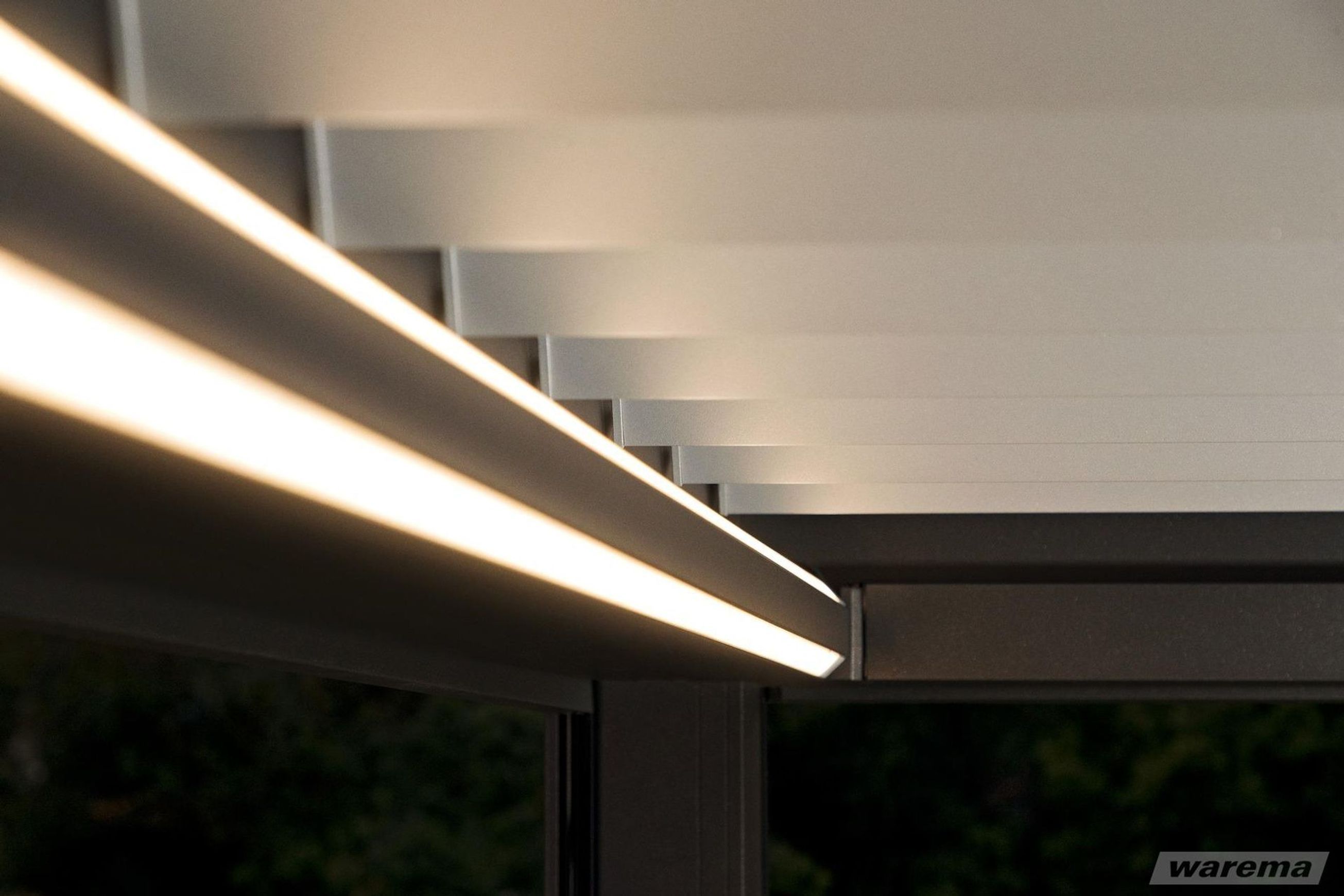 Lamaxa L60 Louvre Roof | Warema