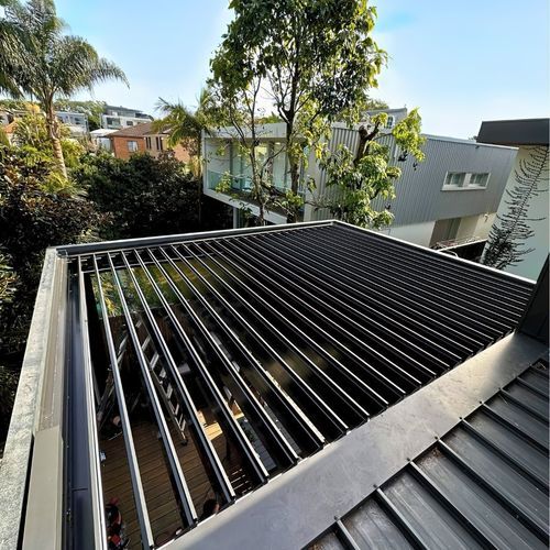 Med Twist Opening Louvre Roof