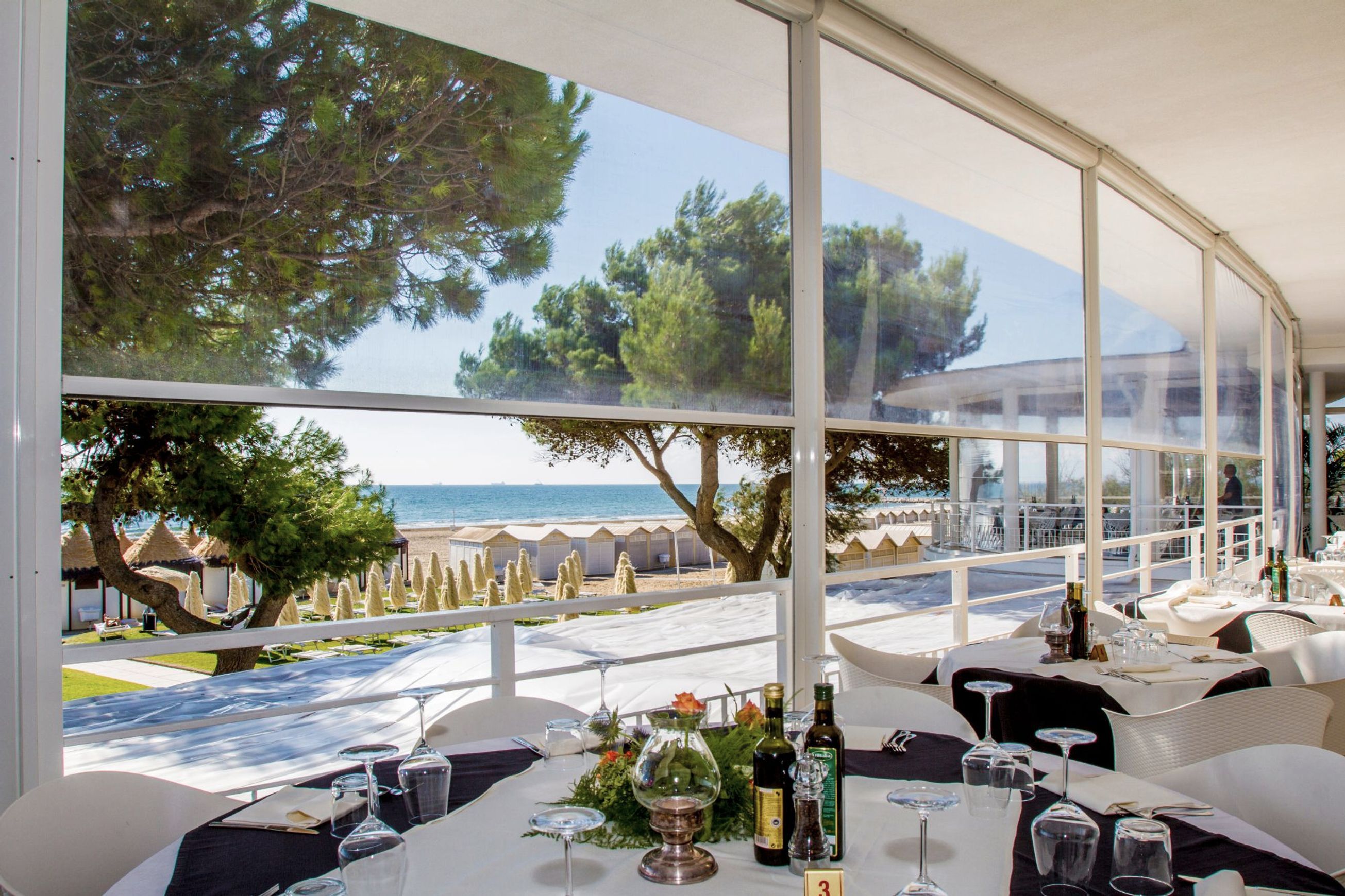 Securo® Max Roller Blind –  Exterior