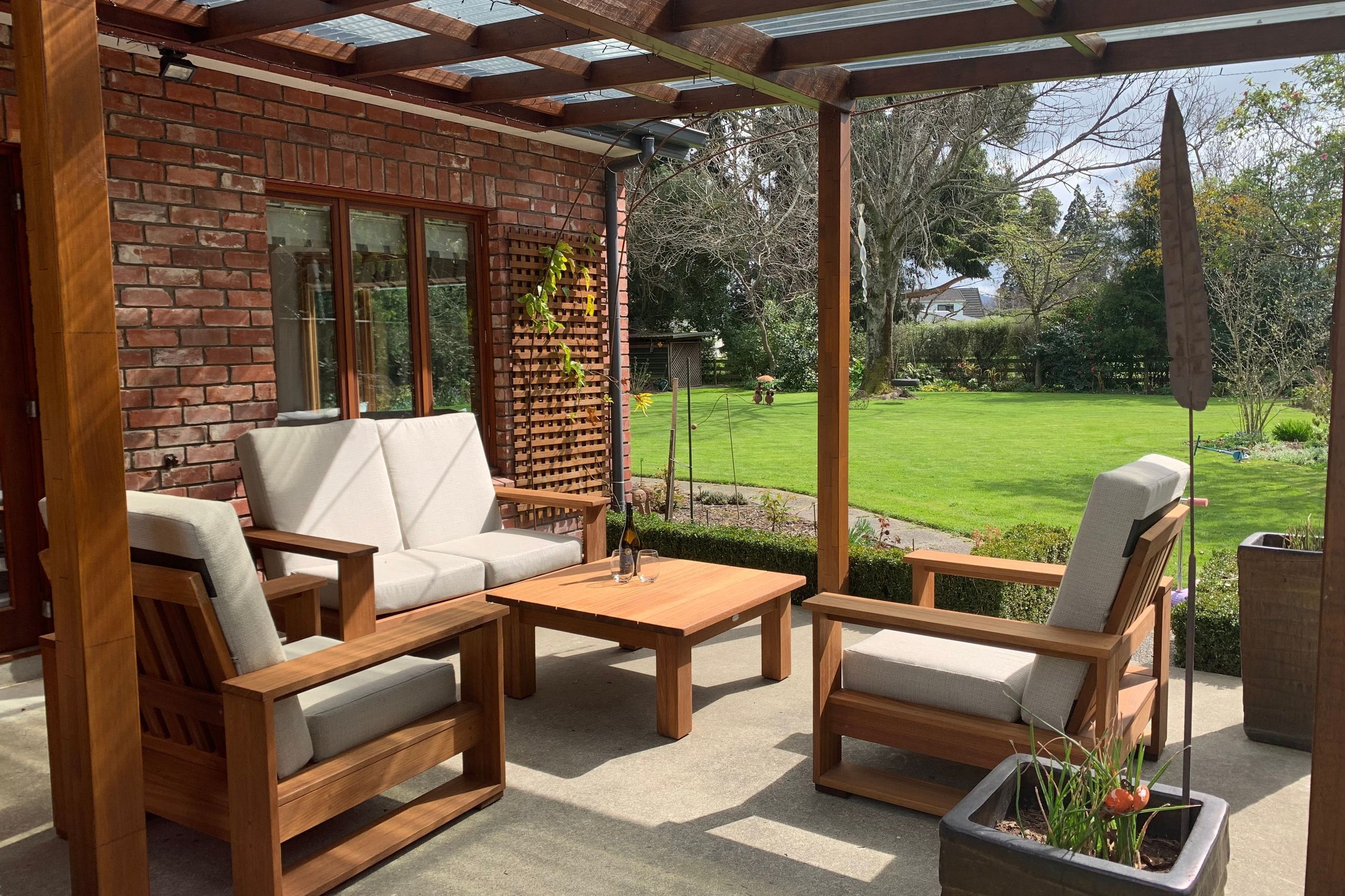 Lounge Chair & Ottoman