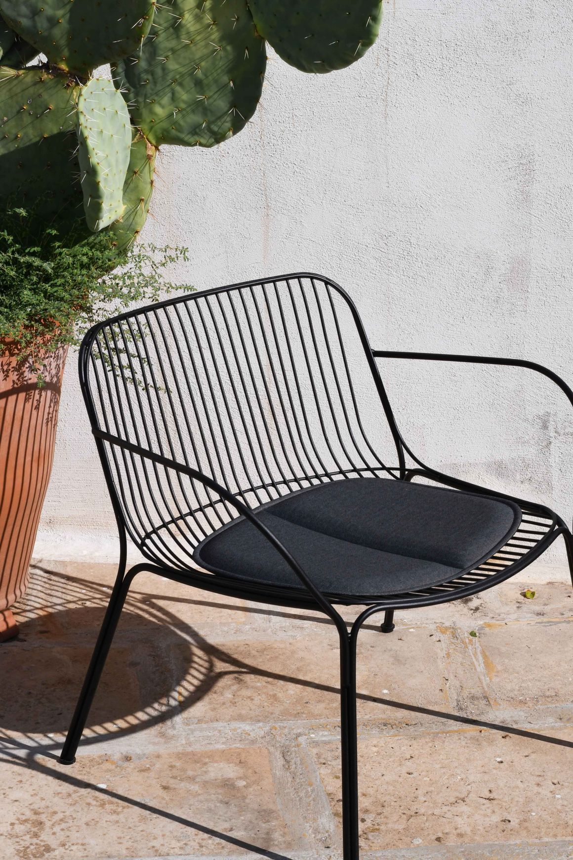 HiRay Armchair